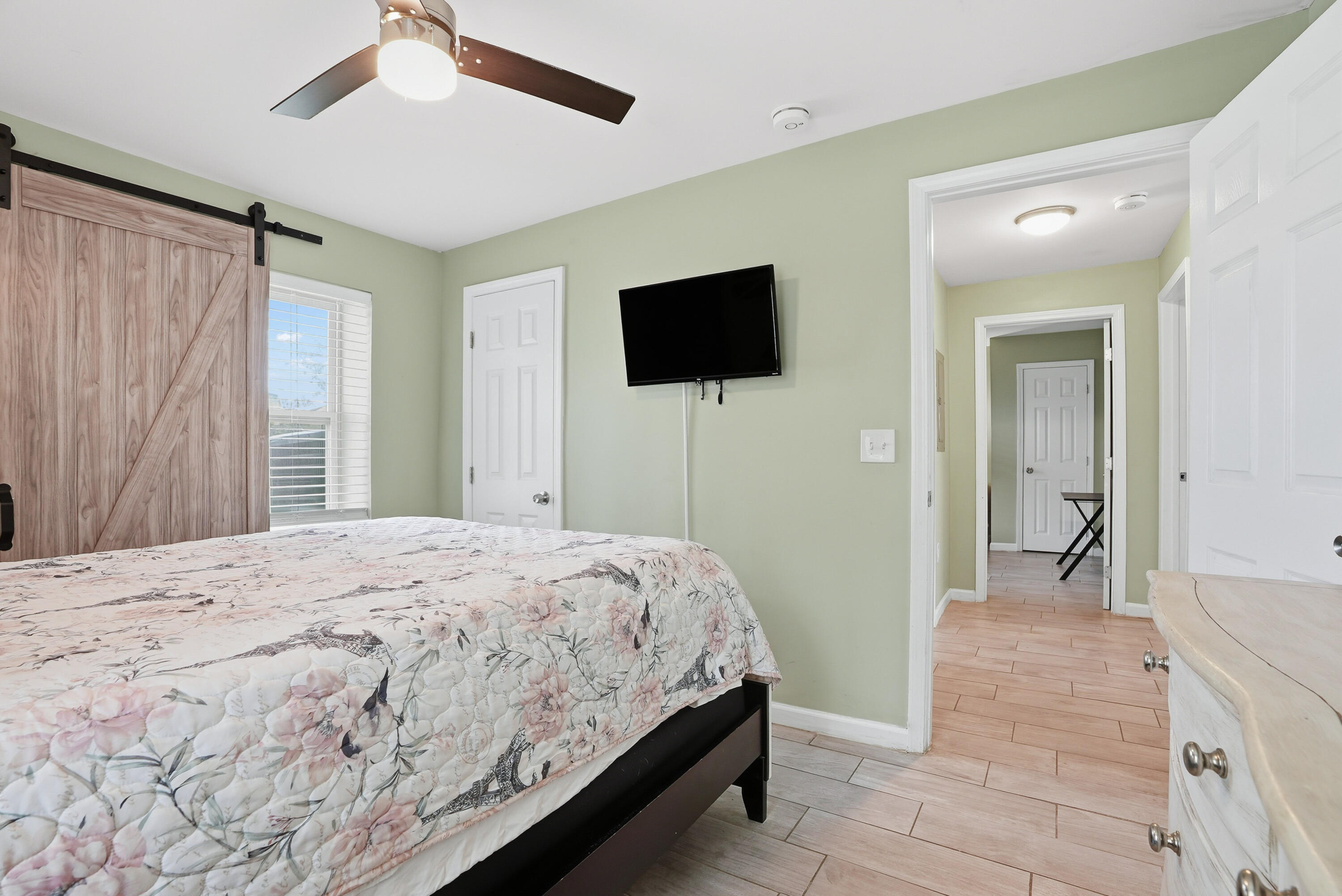 5616 Pinetree Avenue Panama City Beach FL 32408