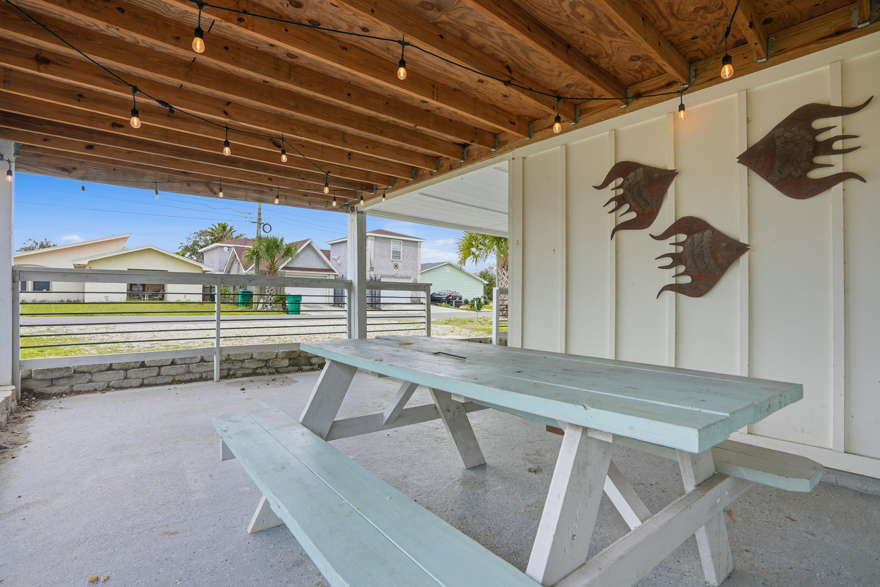 5616 Pinetree Avenue Panama City Beach FL 32408