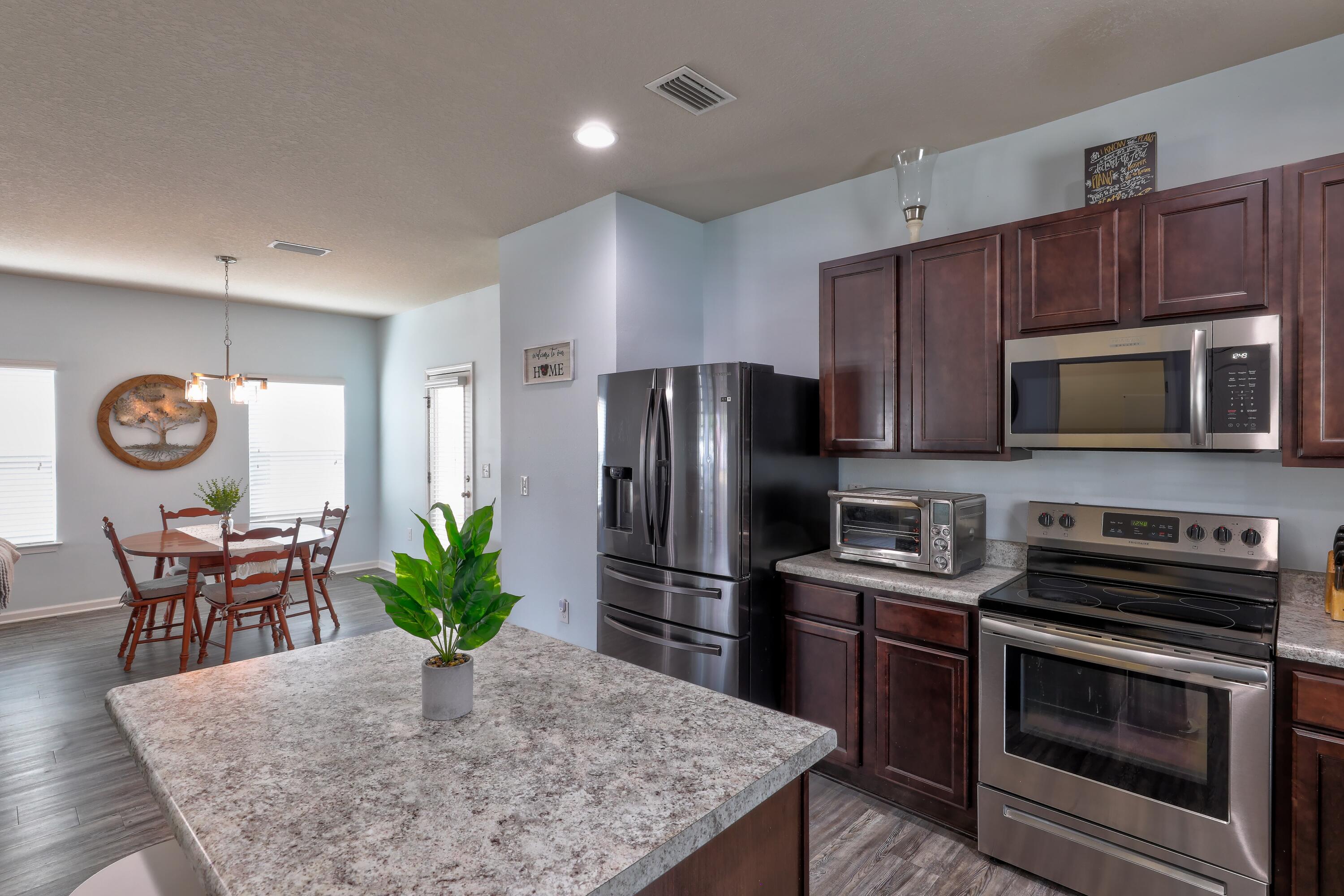 42 Sarona Street Freeport FL 32439