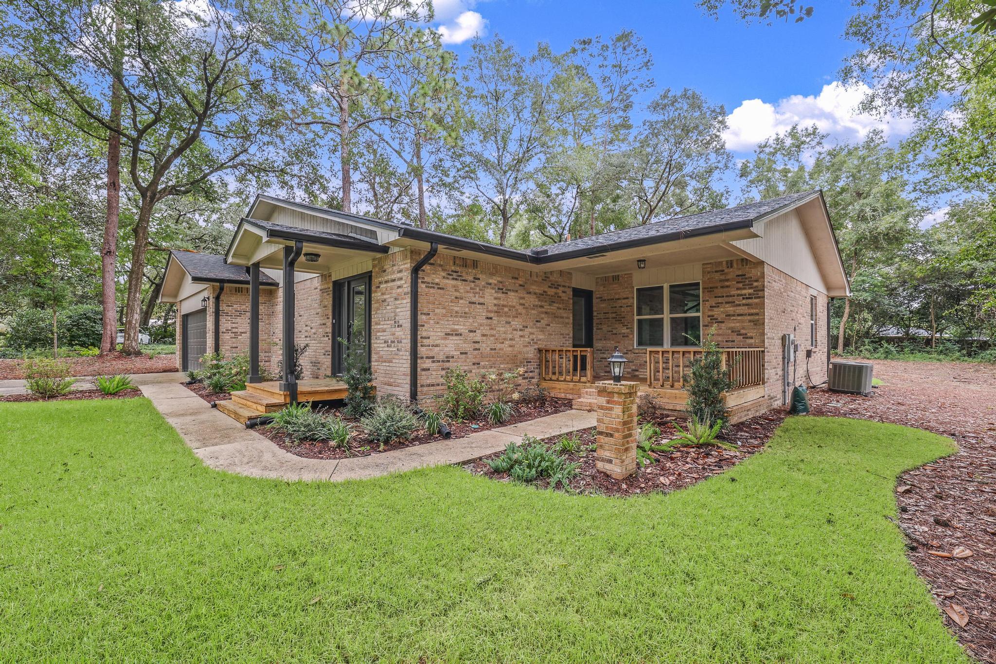 105 Drew Court Niceville FL 32578
