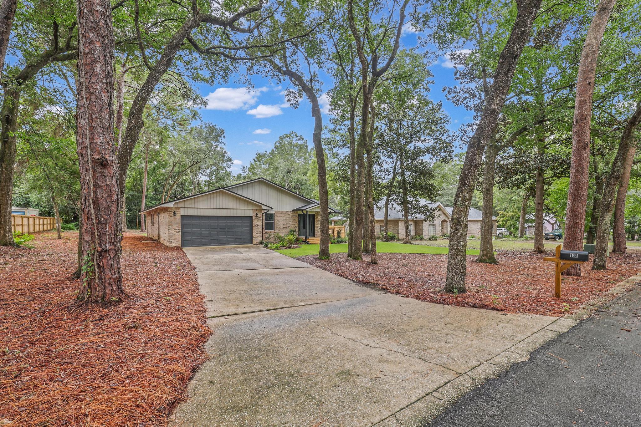 105 Drew Court Niceville FL 32578