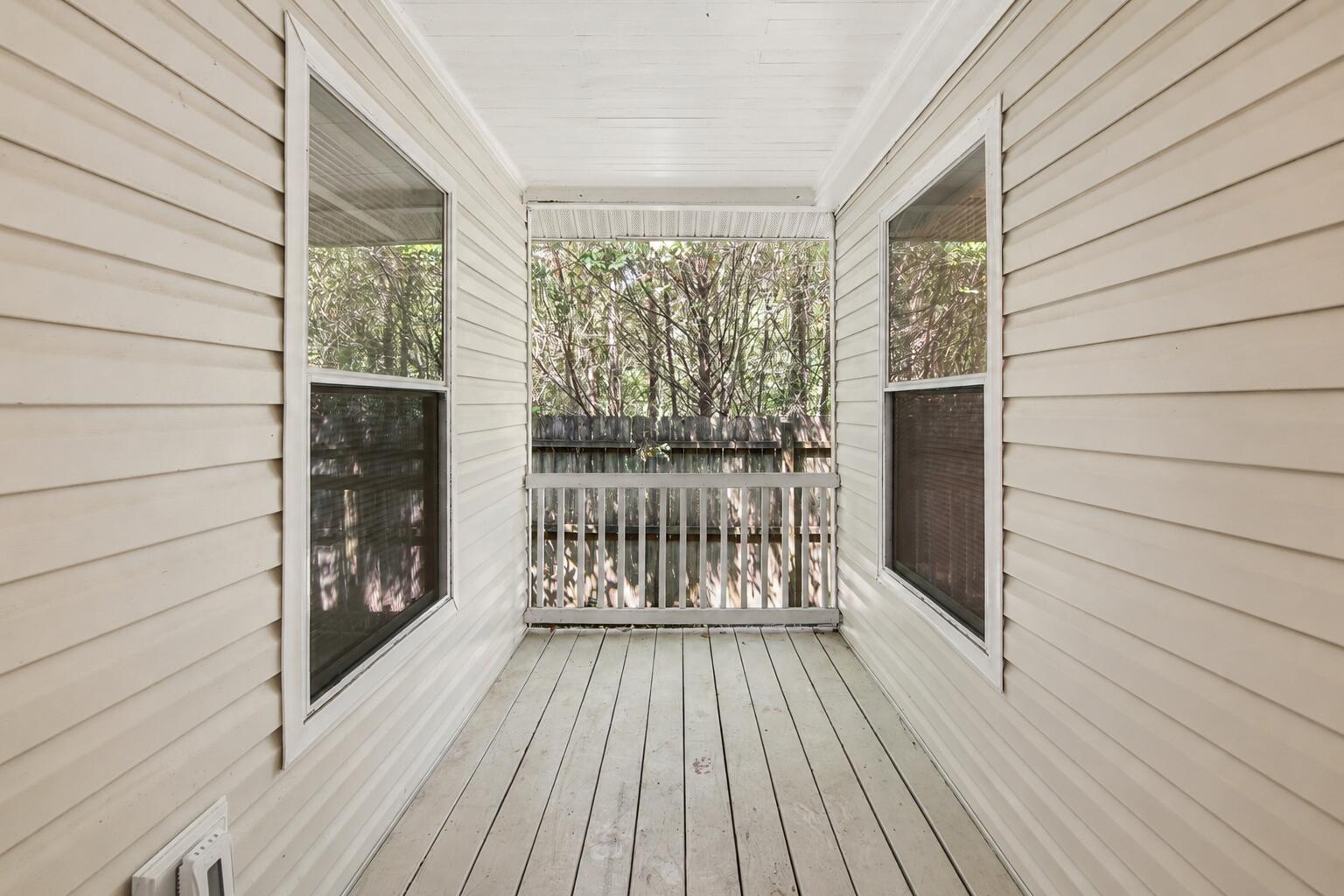 120 N Davis Lane Defuniak Springs FL 32433