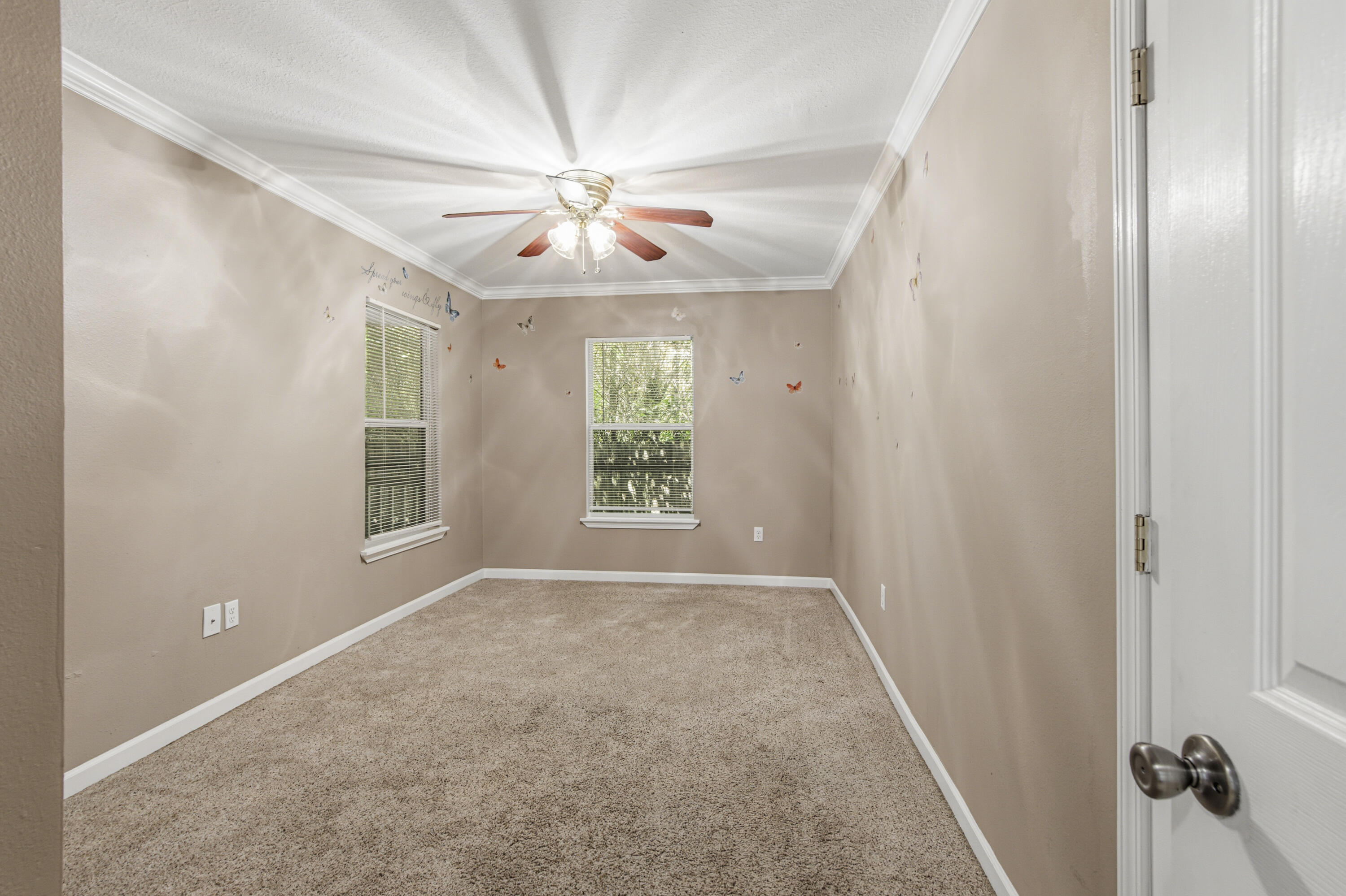 120 N Davis Lane Defuniak Springs FL 32433