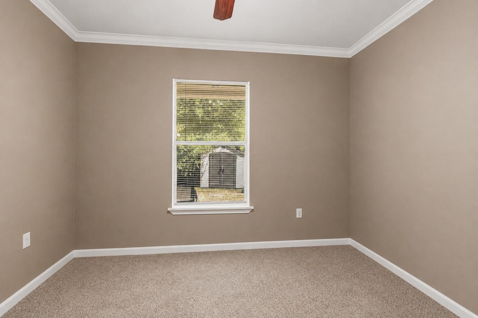 120 N Davis Lane Defuniak Springs FL 32433