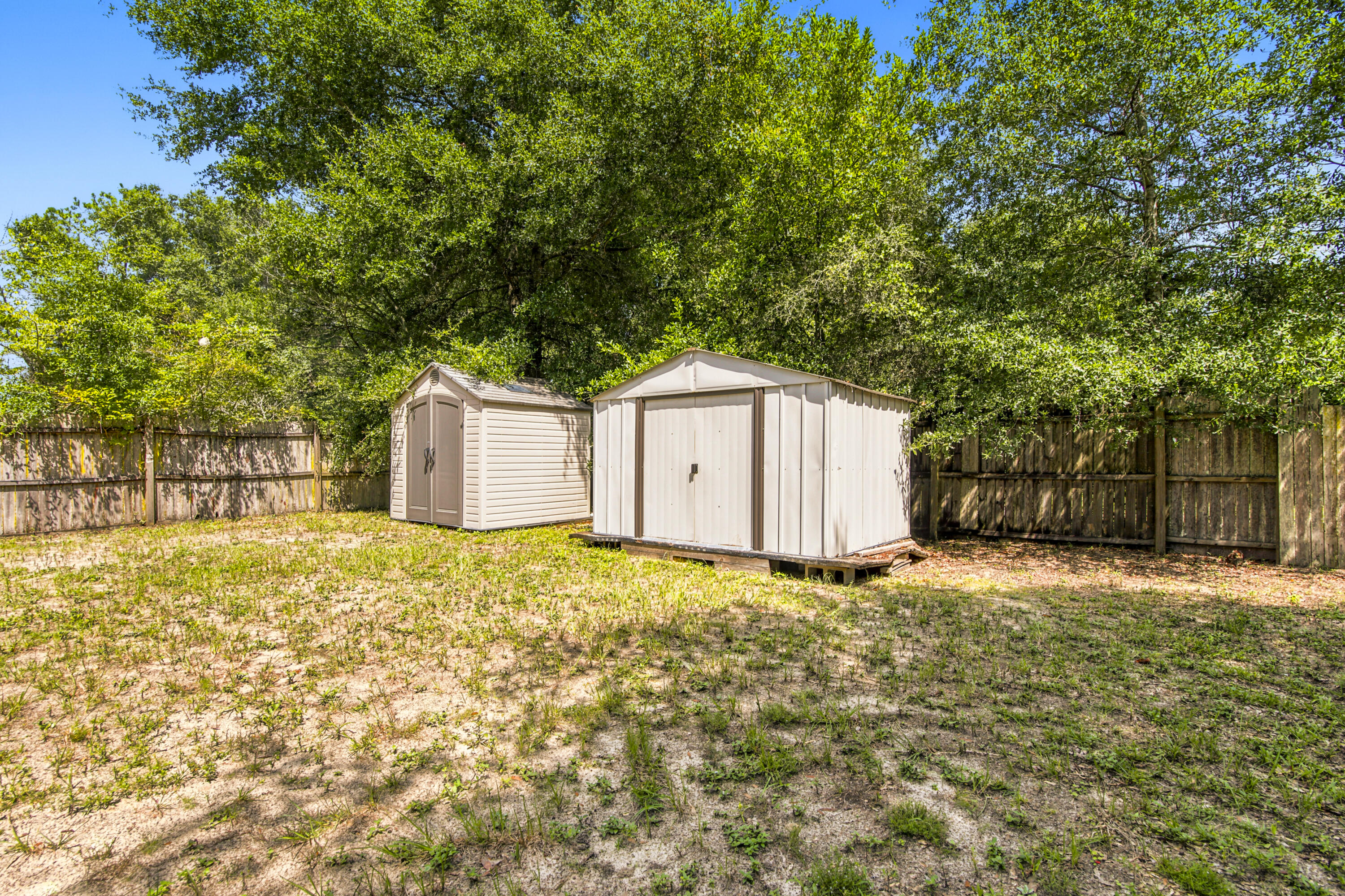 120 N Davis Lane Defuniak Springs FL 32433