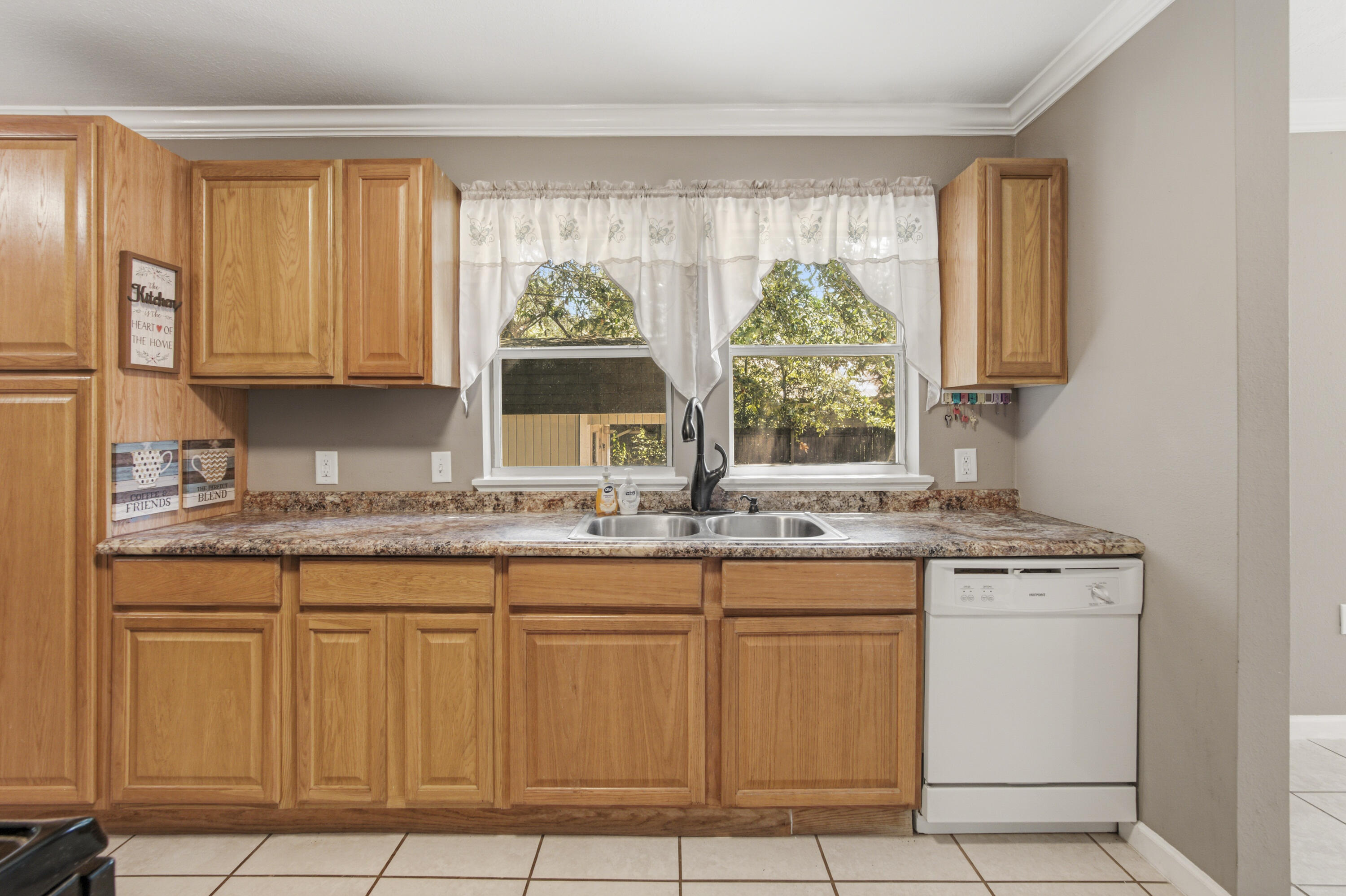 120 N Davis Lane Defuniak Springs FL 32433
