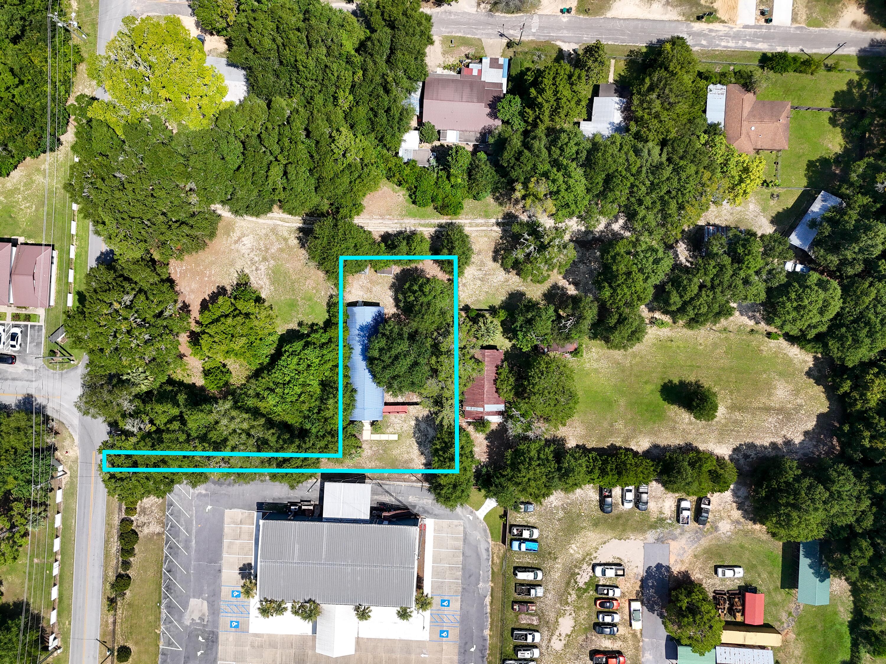 120 N Davis Lane Defuniak Springs FL 32433