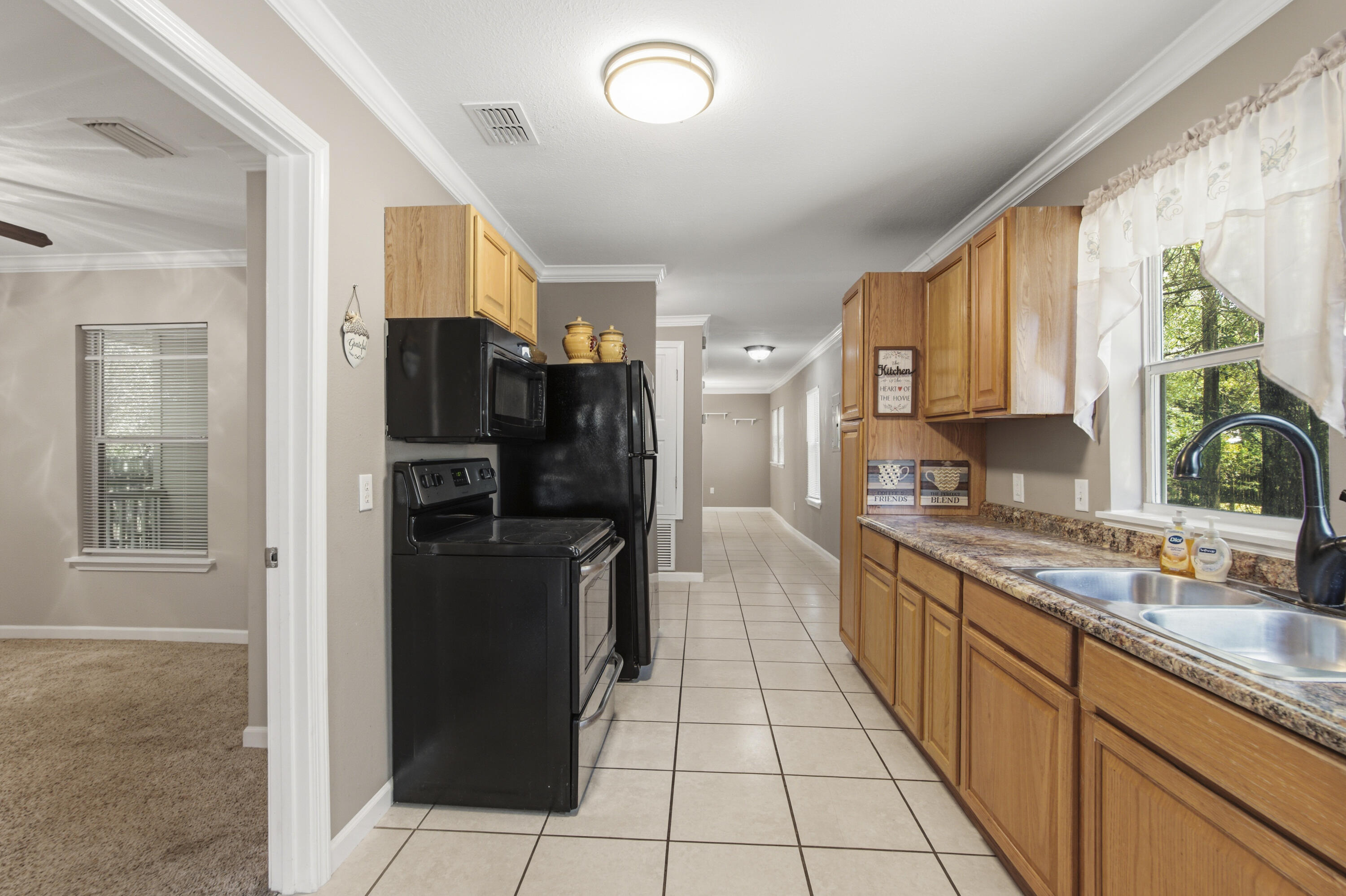 120 N Davis Lane Defuniak Springs FL 32433