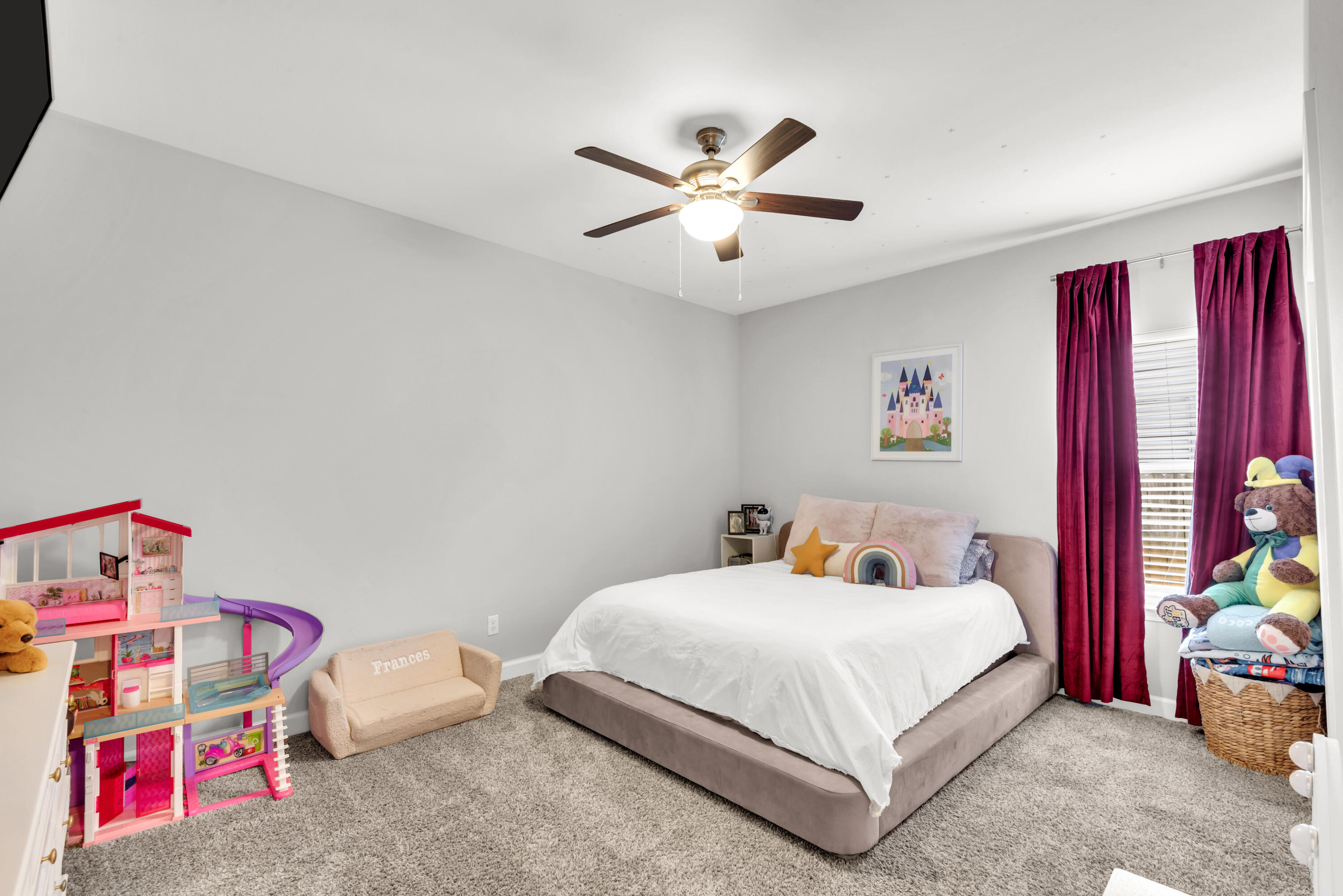 467 Sara Avenue Mary Esther FL 32569