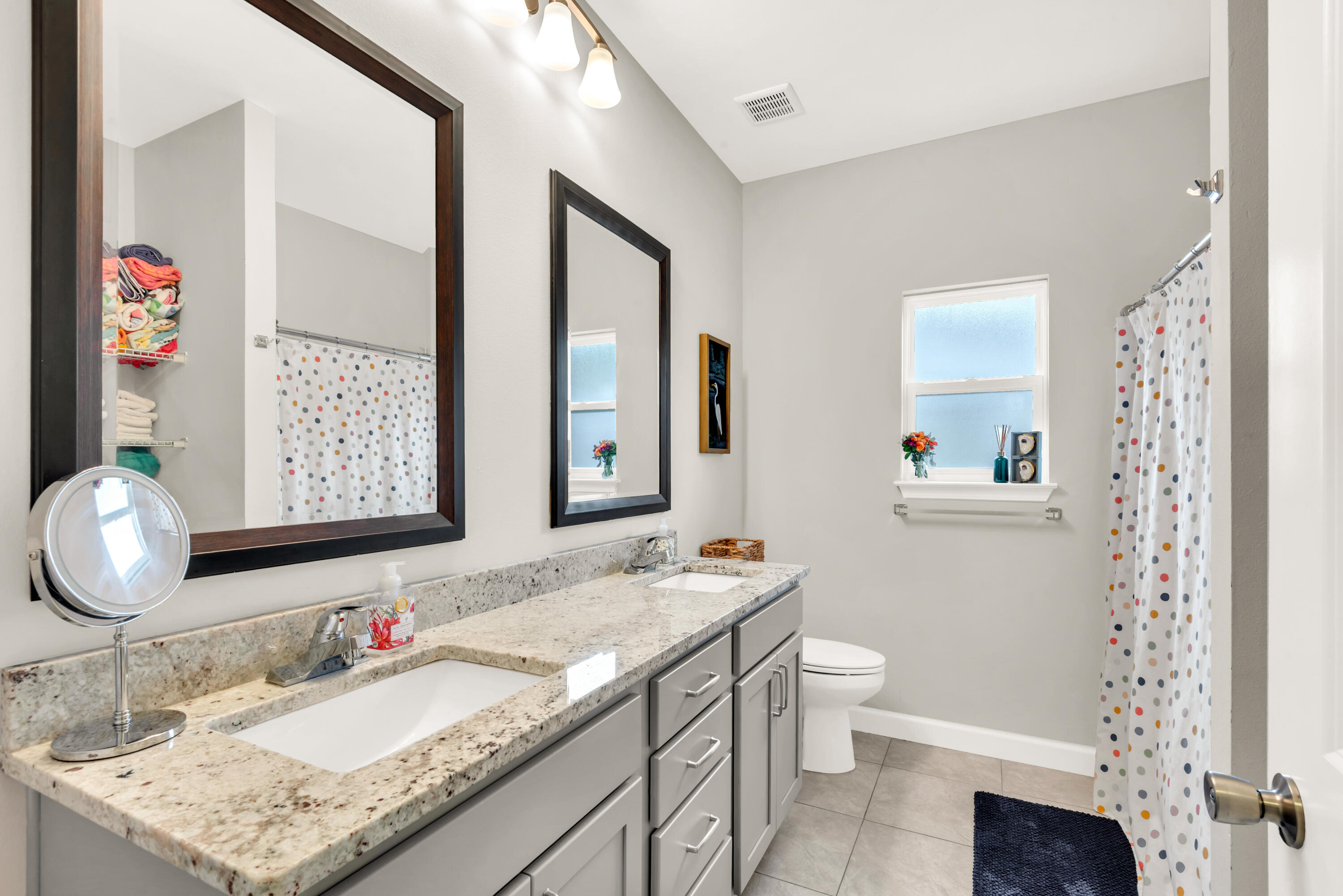 467 Sara Avenue Mary Esther FL 32569