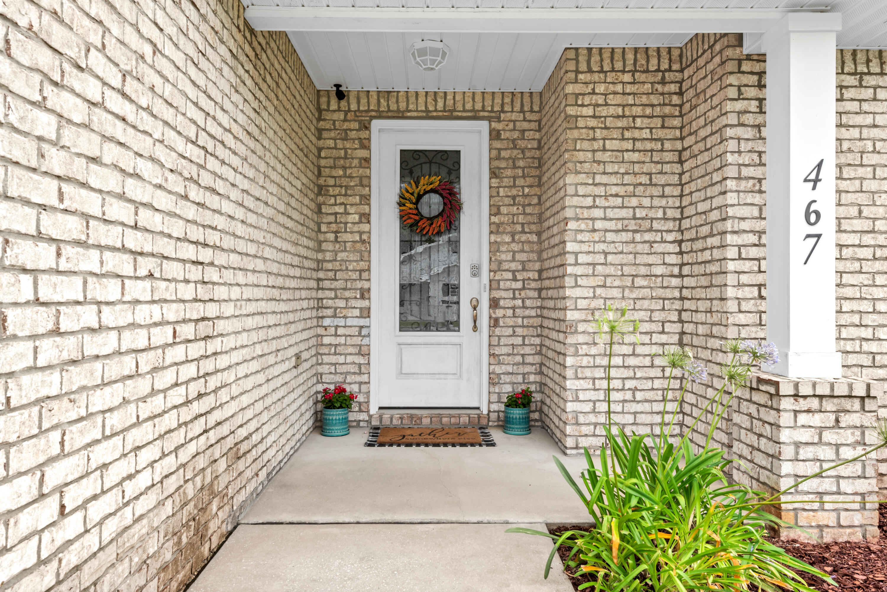 467 Sara Avenue Mary Esther FL 32569