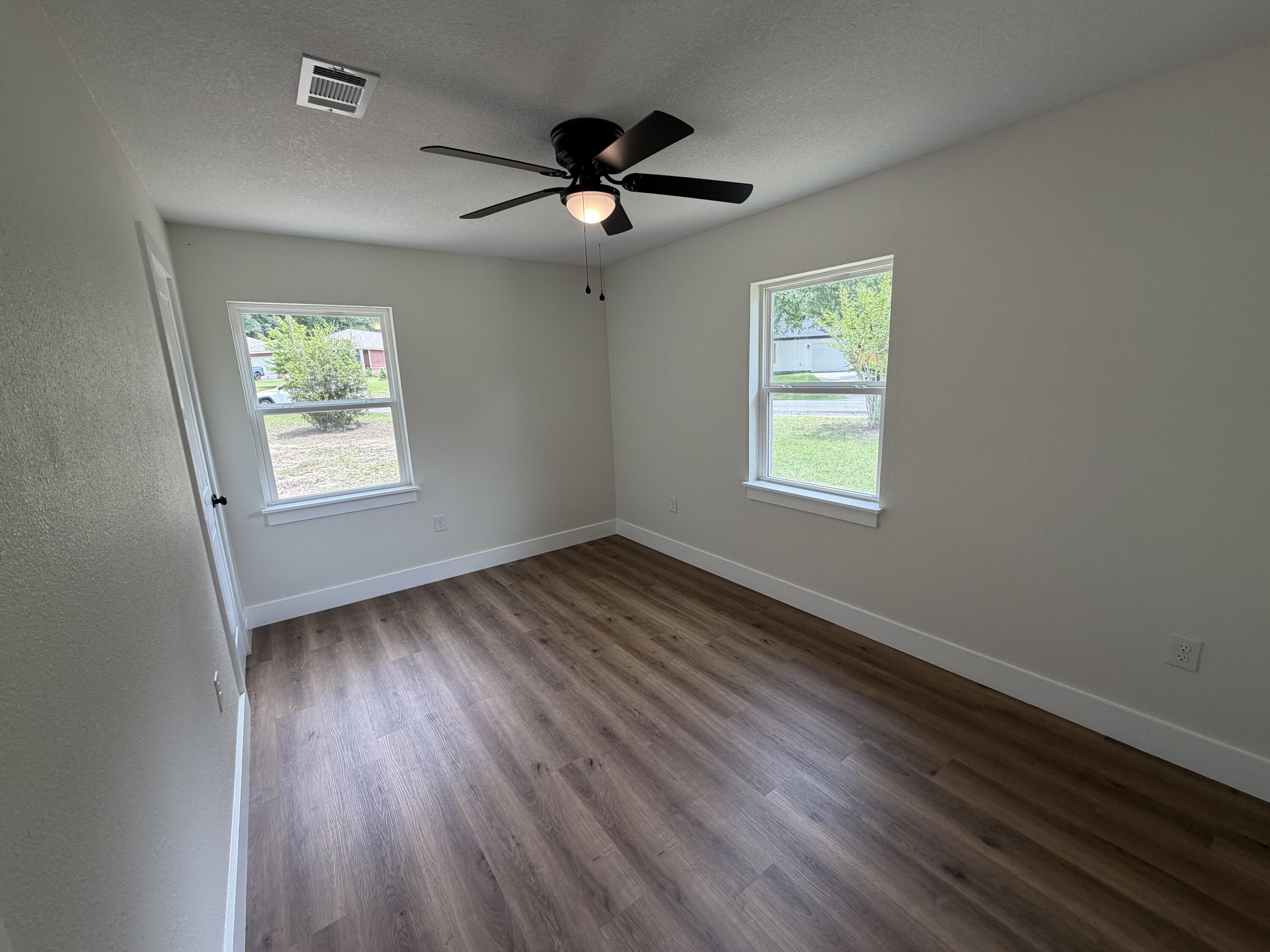 197 W North Avenue Crestview FL 32536