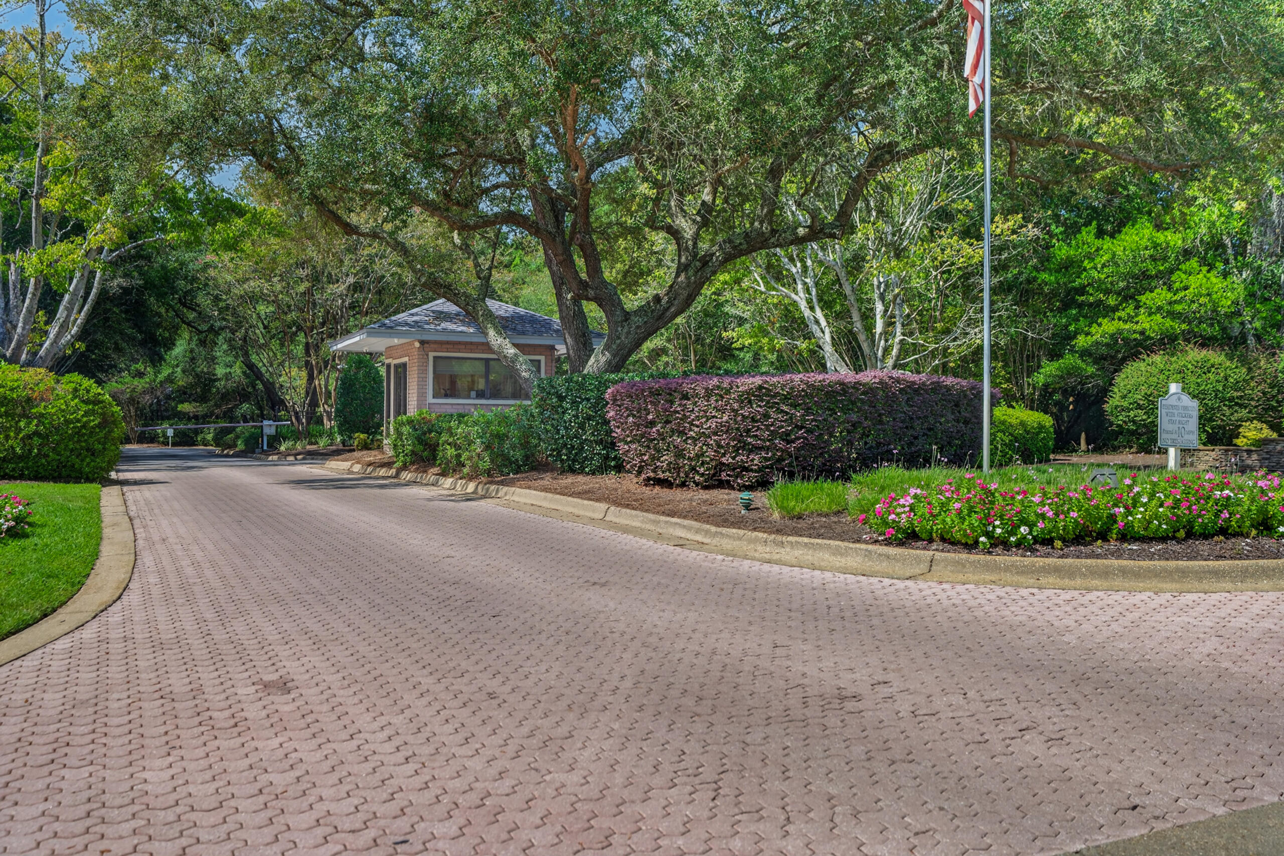 151 Baywind Drive Niceville FL 32578