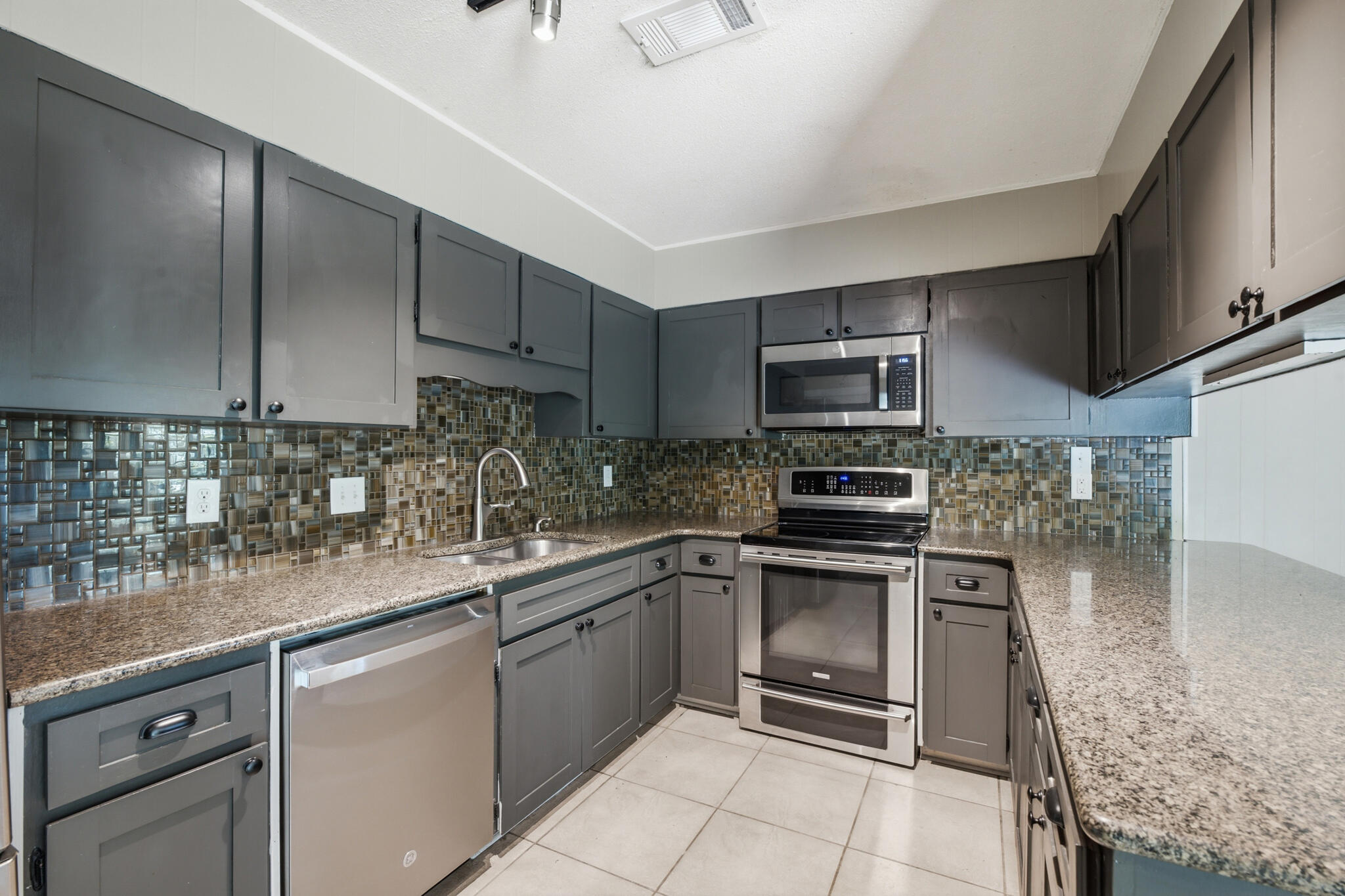 8 Poplar Avenue Shalimar FL 32579
