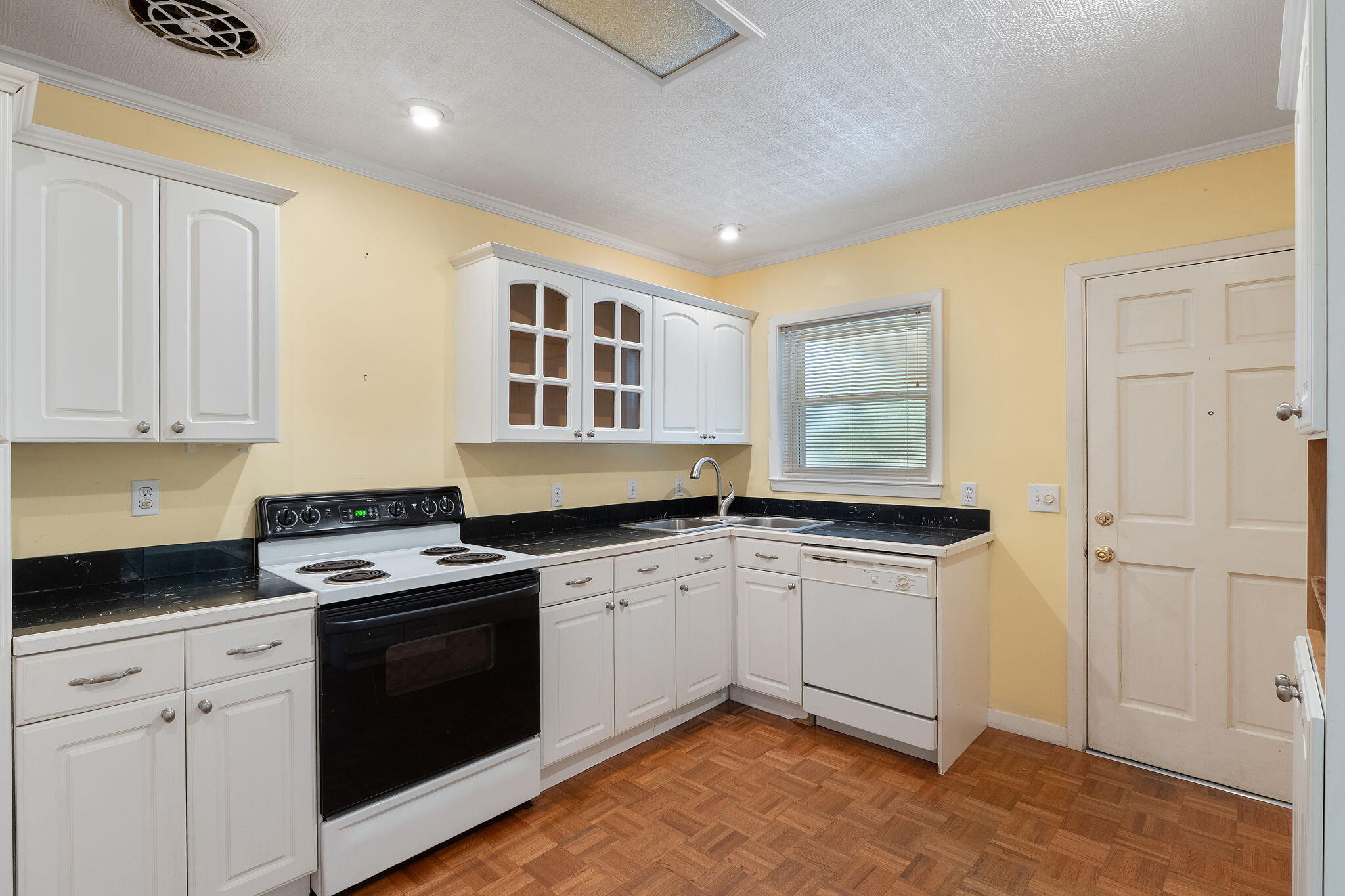 1910 E Cervantes Street Pensacola FL 32501