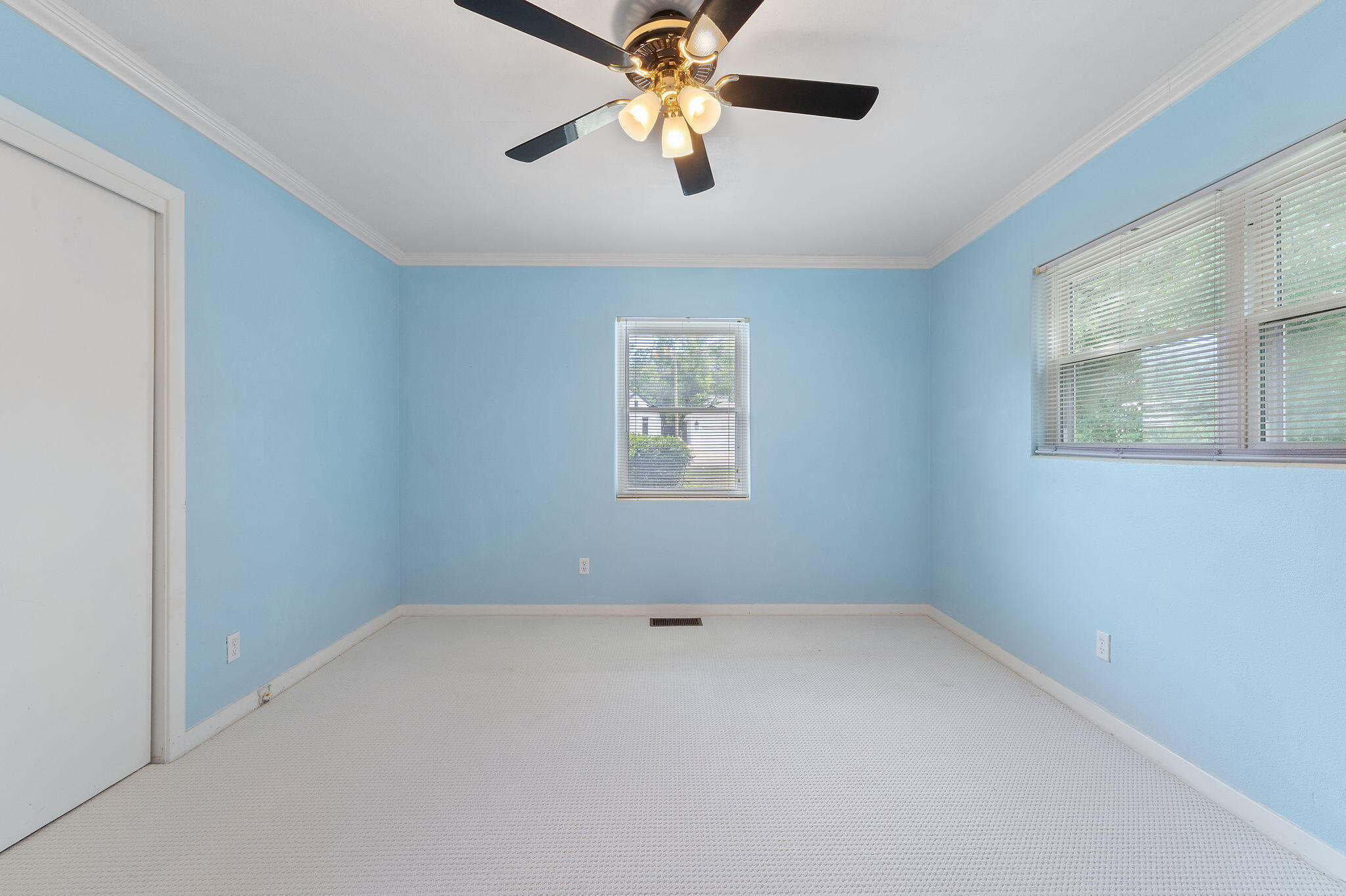 1910 E Cervantes Street Pensacola FL 32501