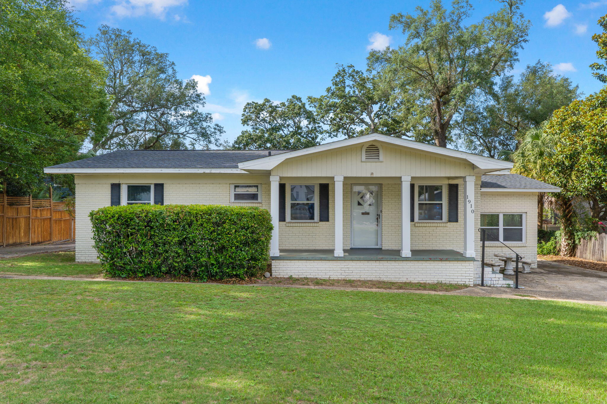 1910 E Cervantes Street Pensacola FL 32501