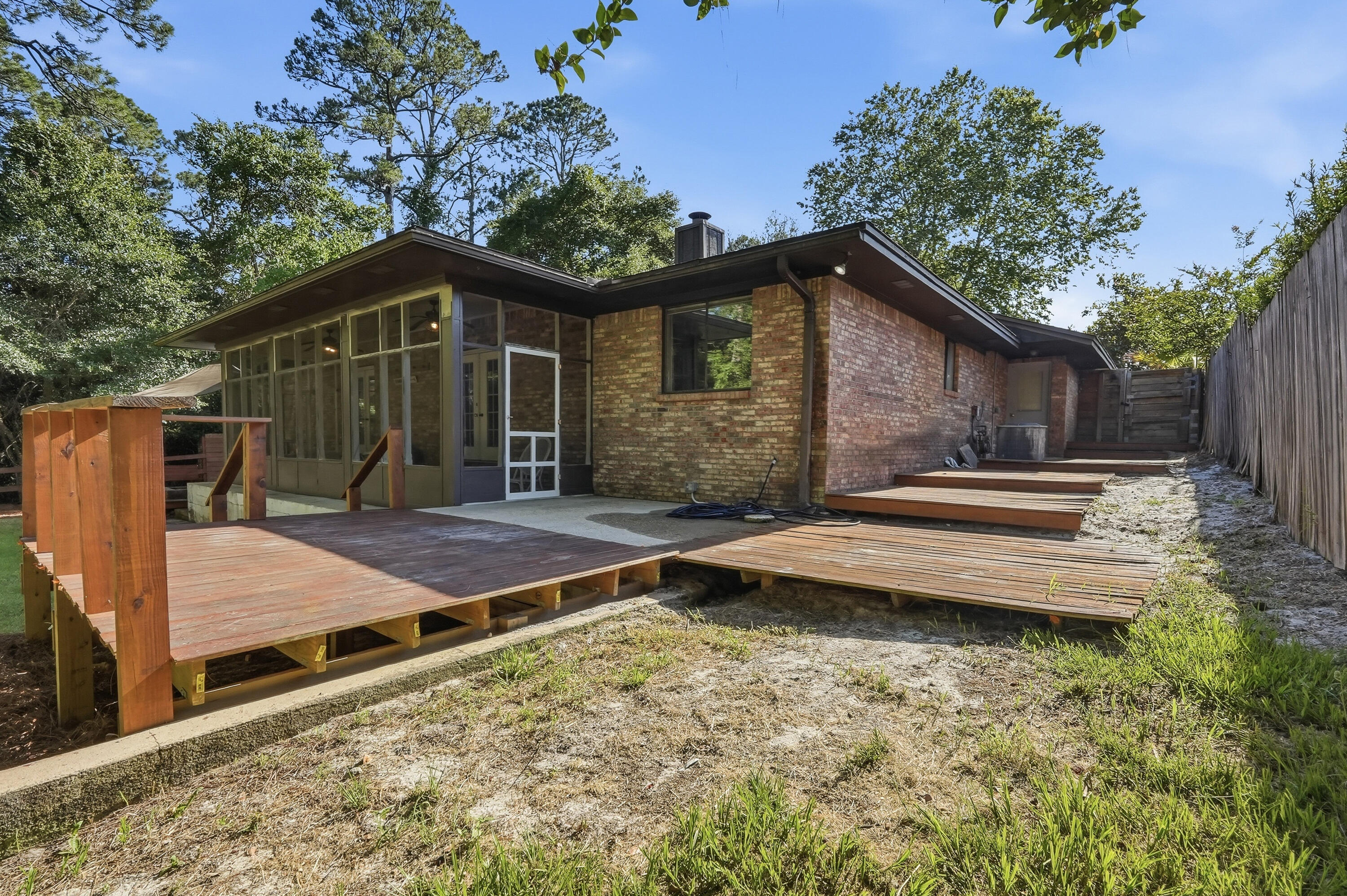 170 Elliott Road Mary Esther FL 32569
