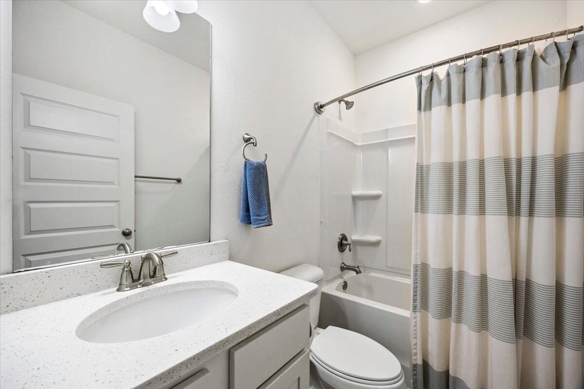 110 E Oak Trees Lane Freeport FL 32439