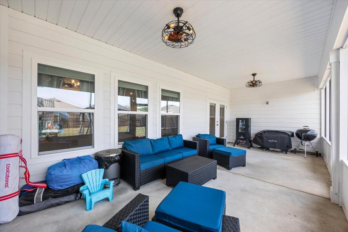 110 E Oak Trees Lane Freeport FL 32439