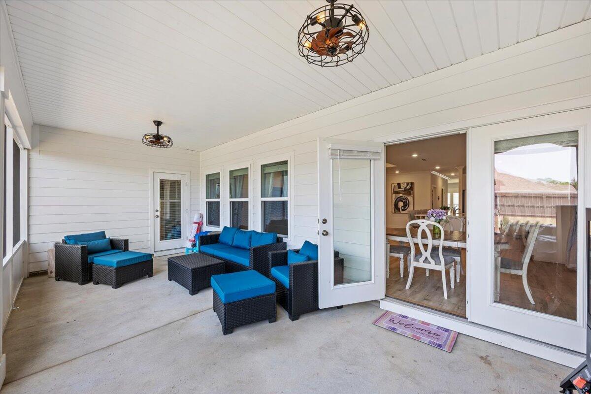 110 E Oak Trees Lane Freeport FL 32439