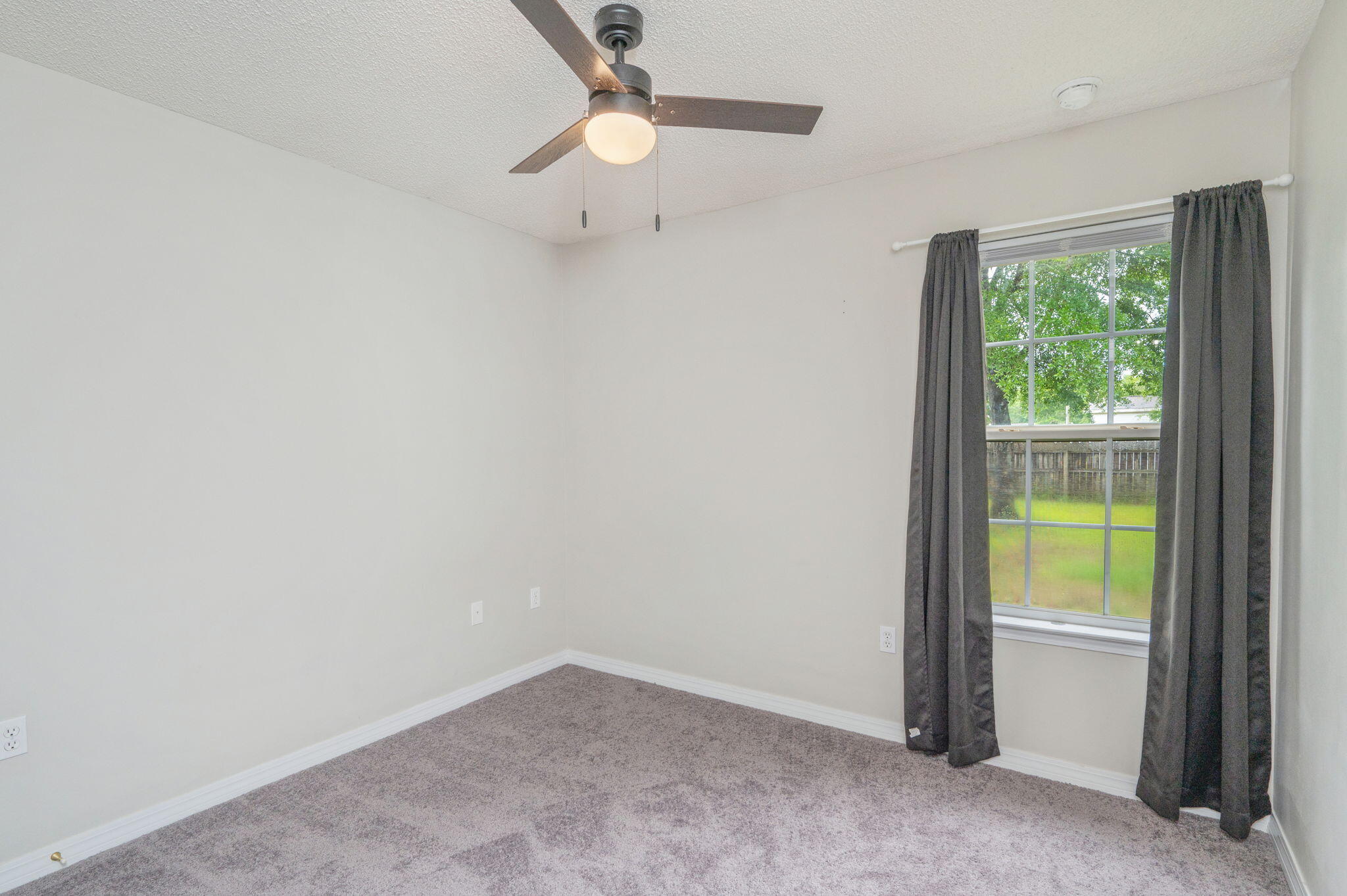 259 W Cypress Avenue Defuniak Springs FL 32433