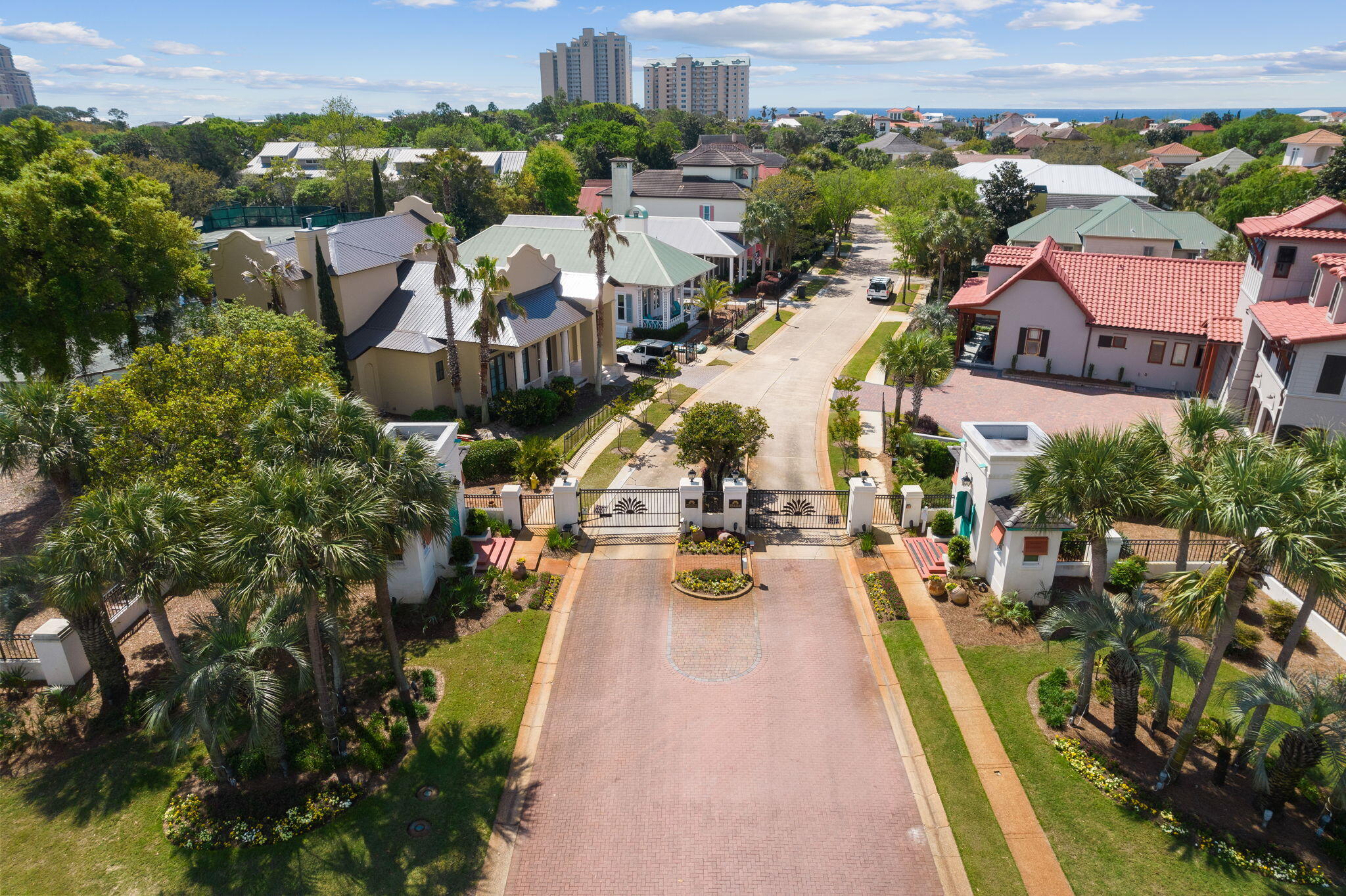 61 Rue Caribe Miramar Beach FL 32550