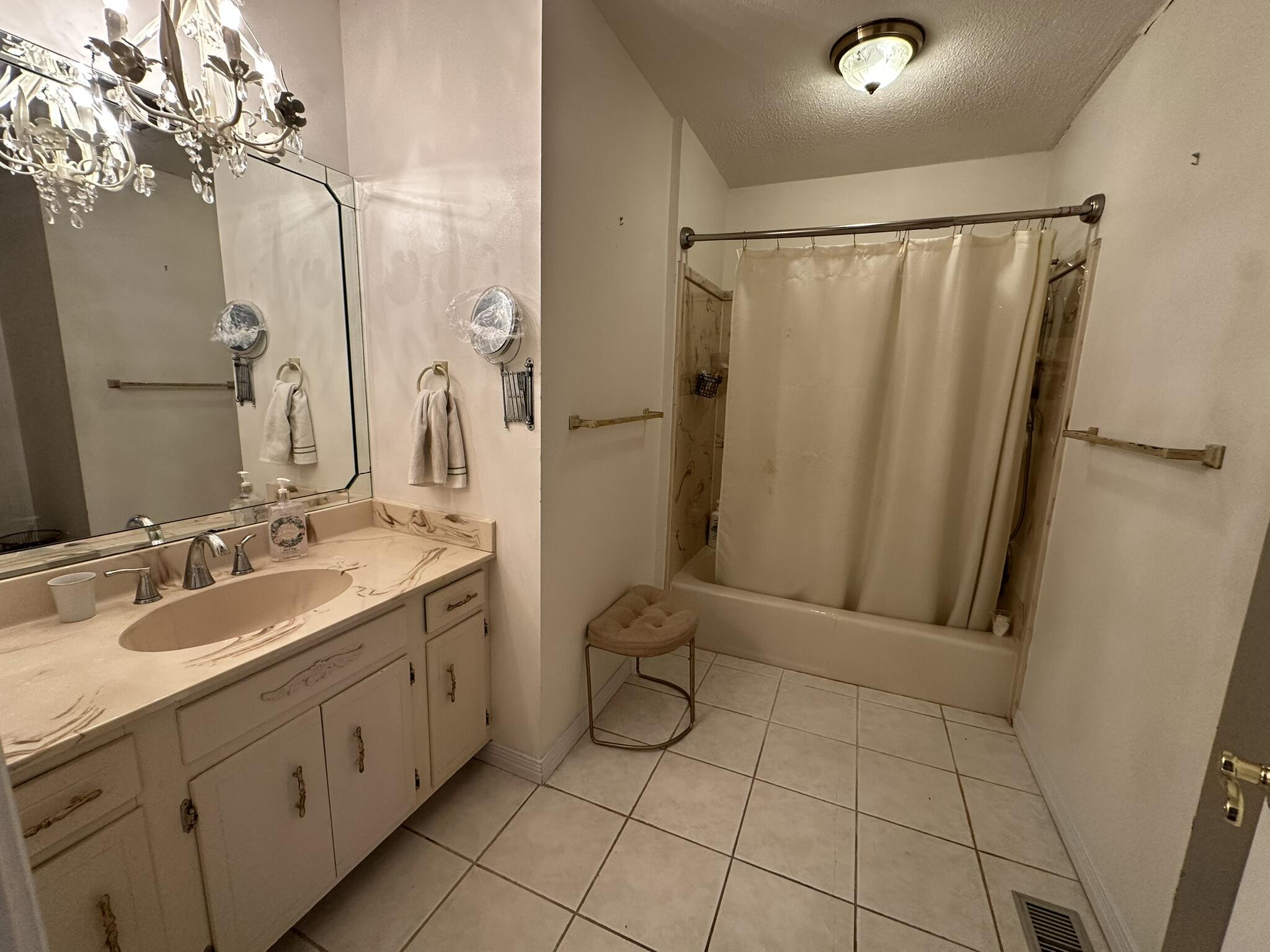 302A NE Sudduth Circle Fort Walton Beach FL 32548