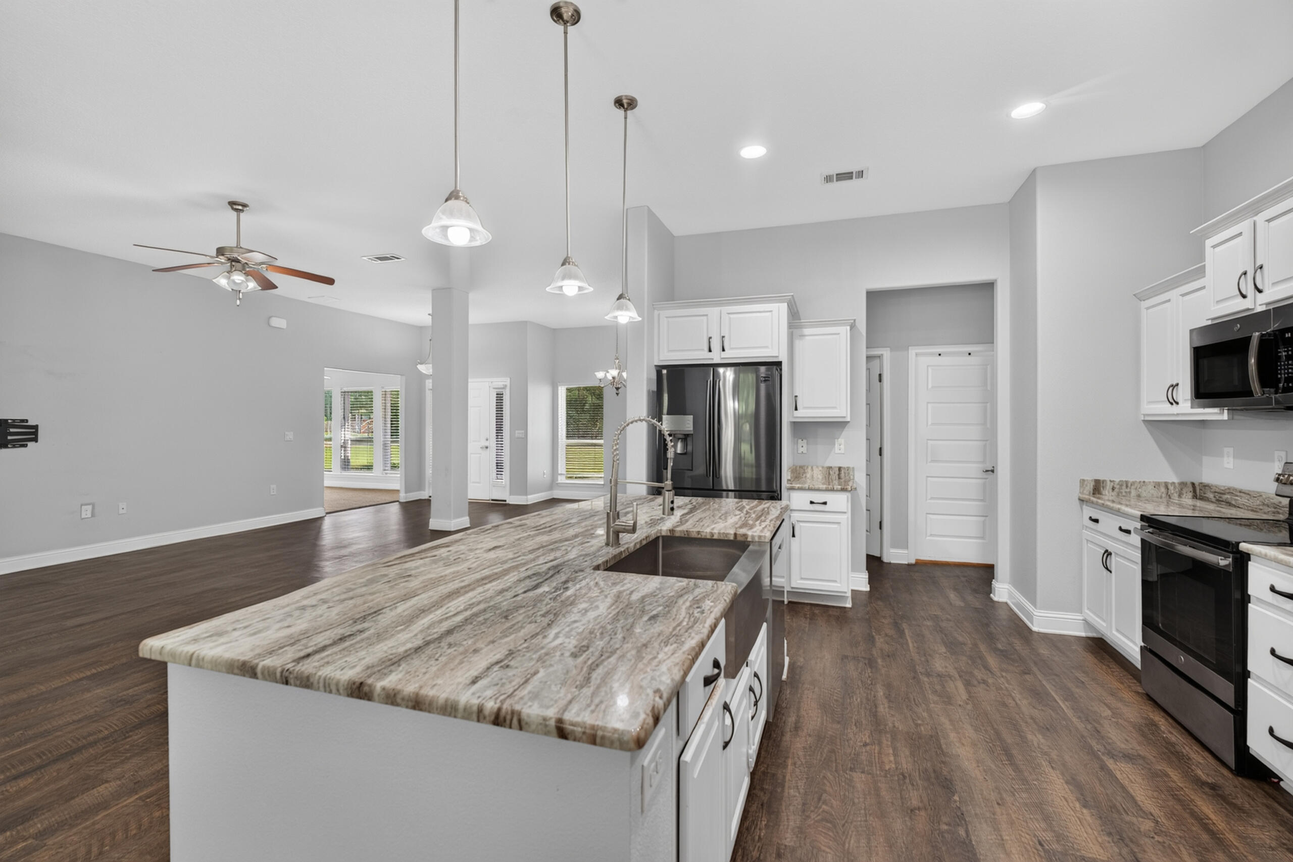9150 Ridge Drive Navarre FL 32566