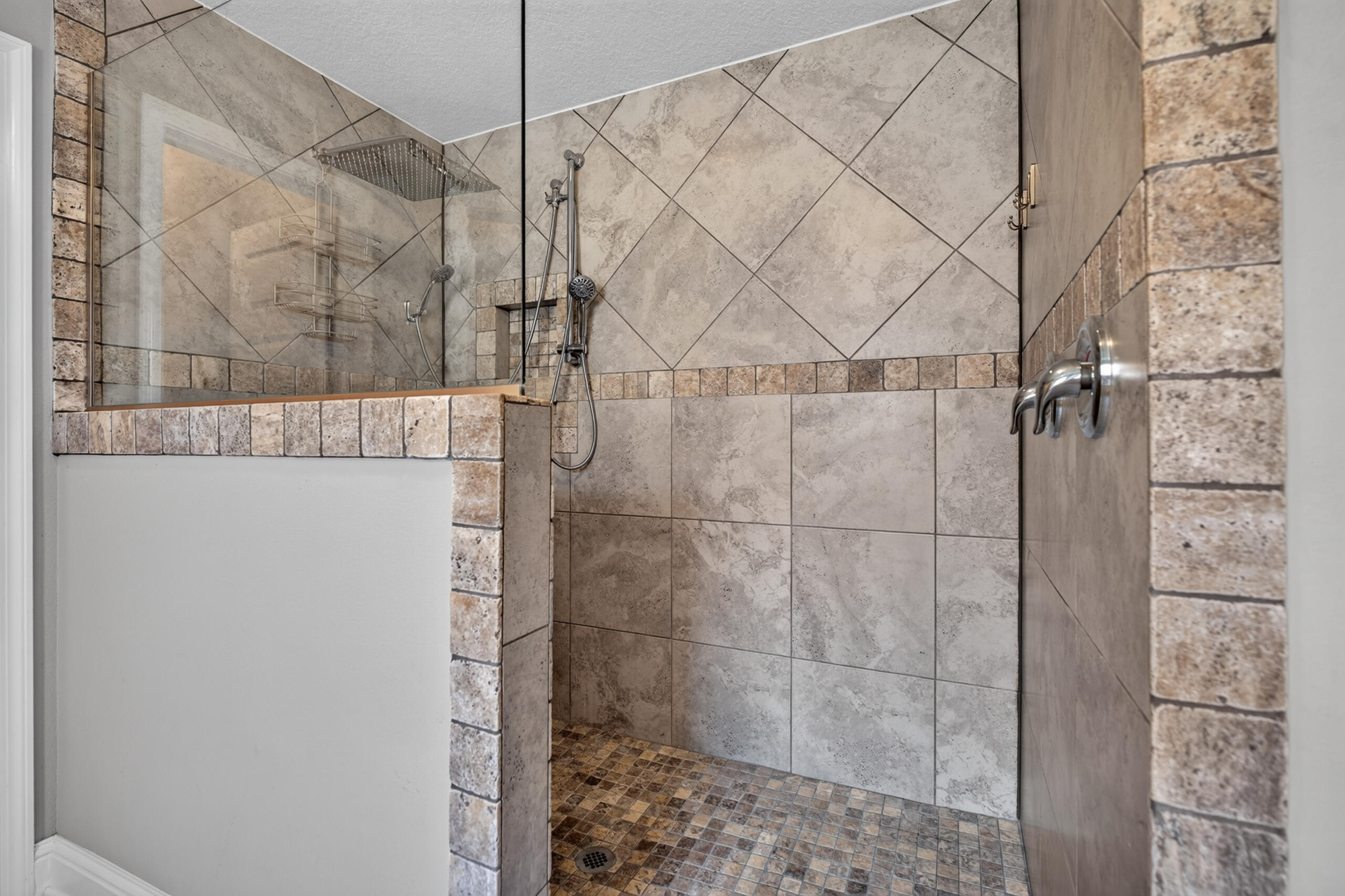 9150 Ridge Drive Navarre FL 32566
