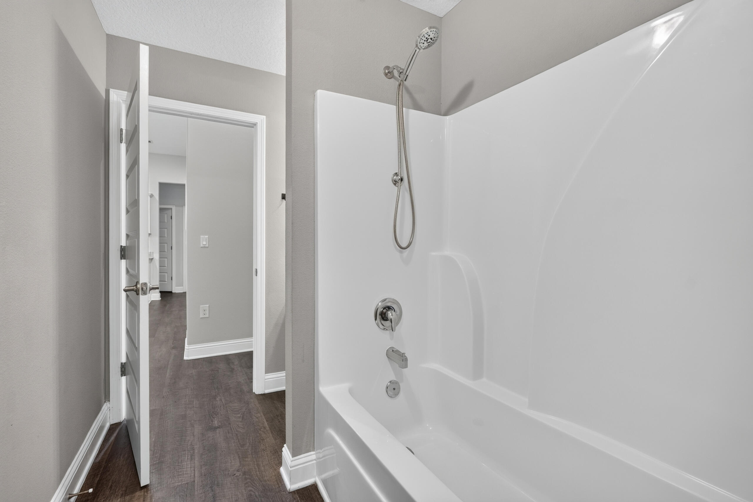 9150 Ridge Drive Navarre FL 32566