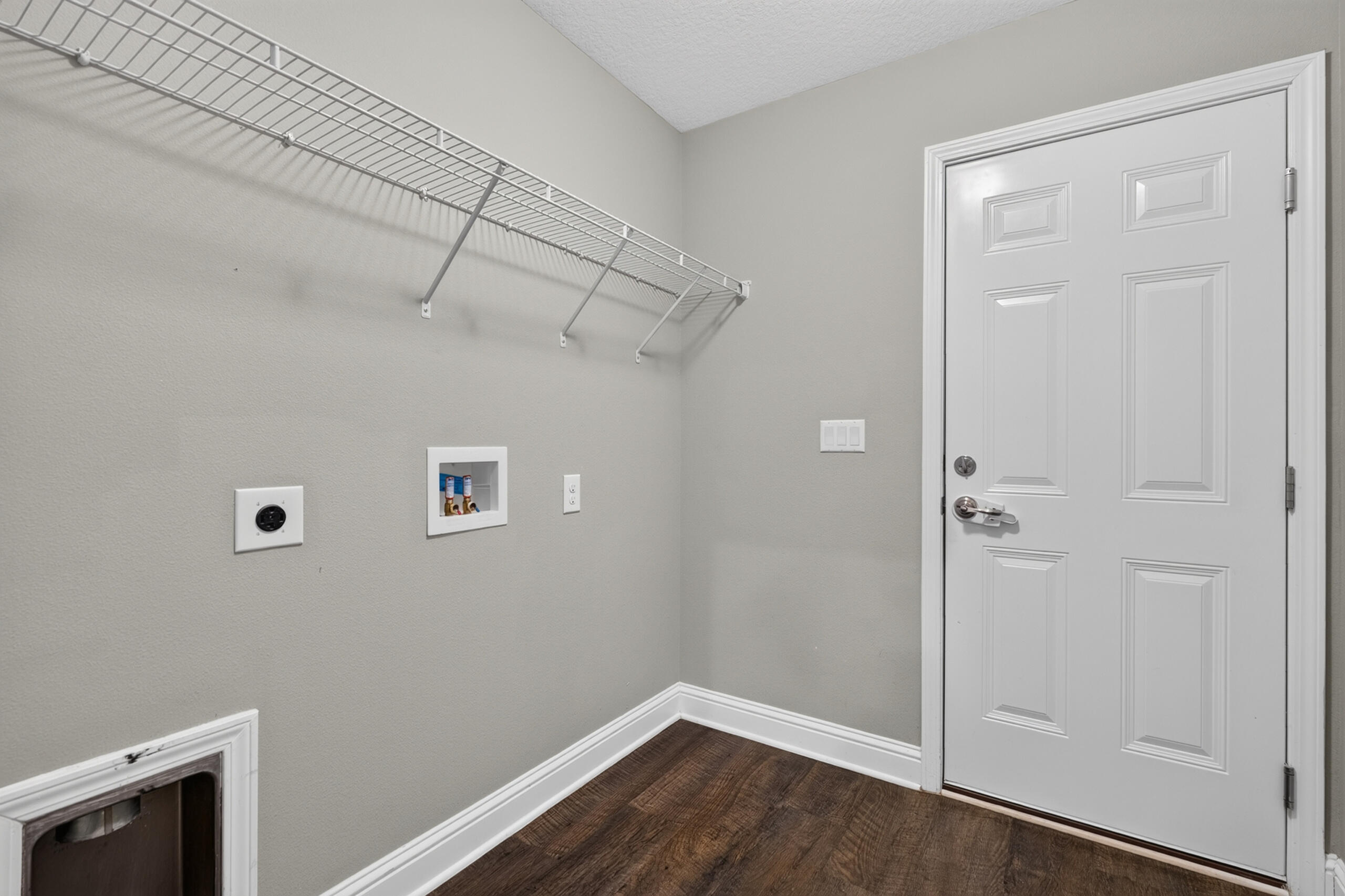 9150 Ridge Drive Navarre FL 32566