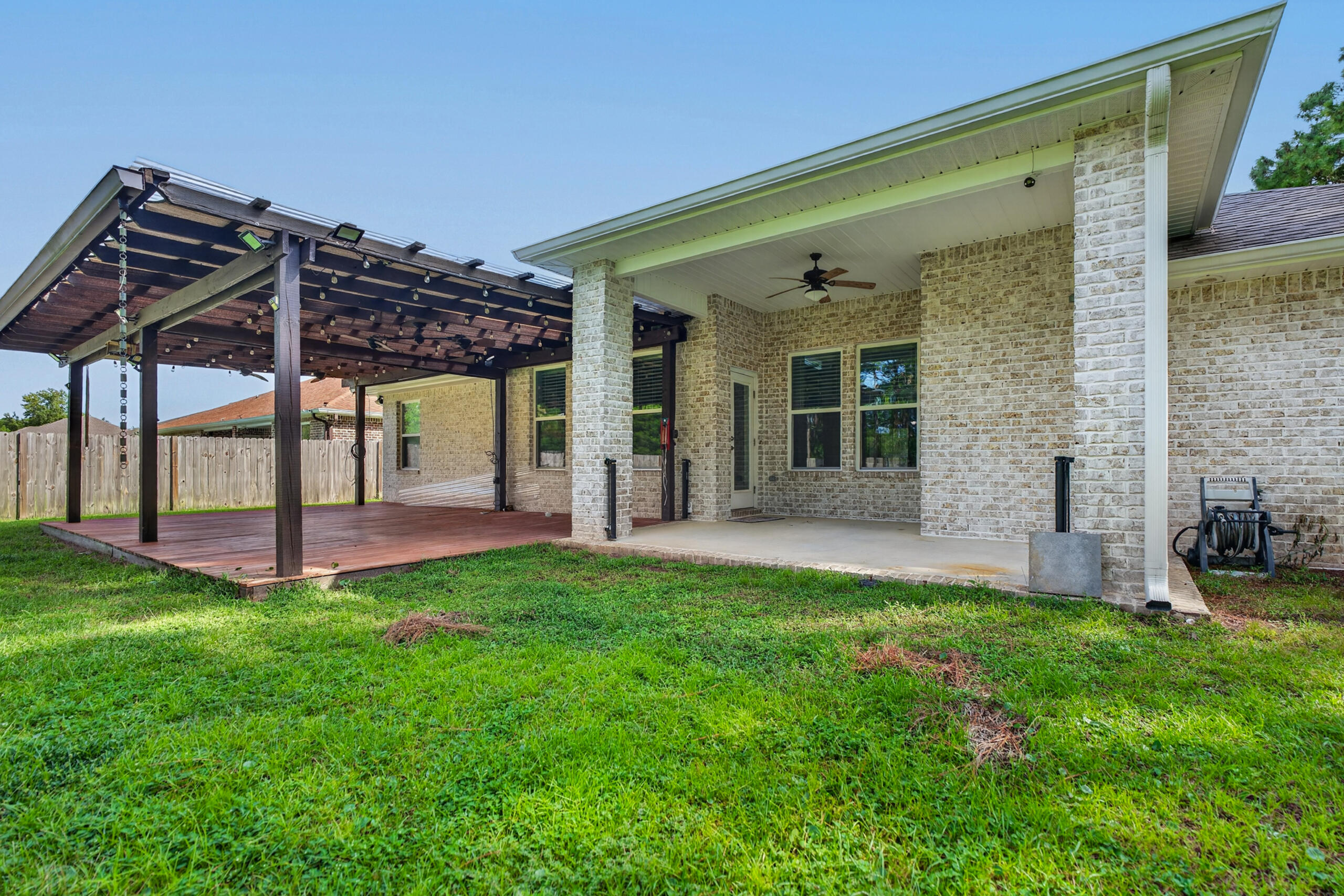 9150 Ridge Drive Navarre FL 32566