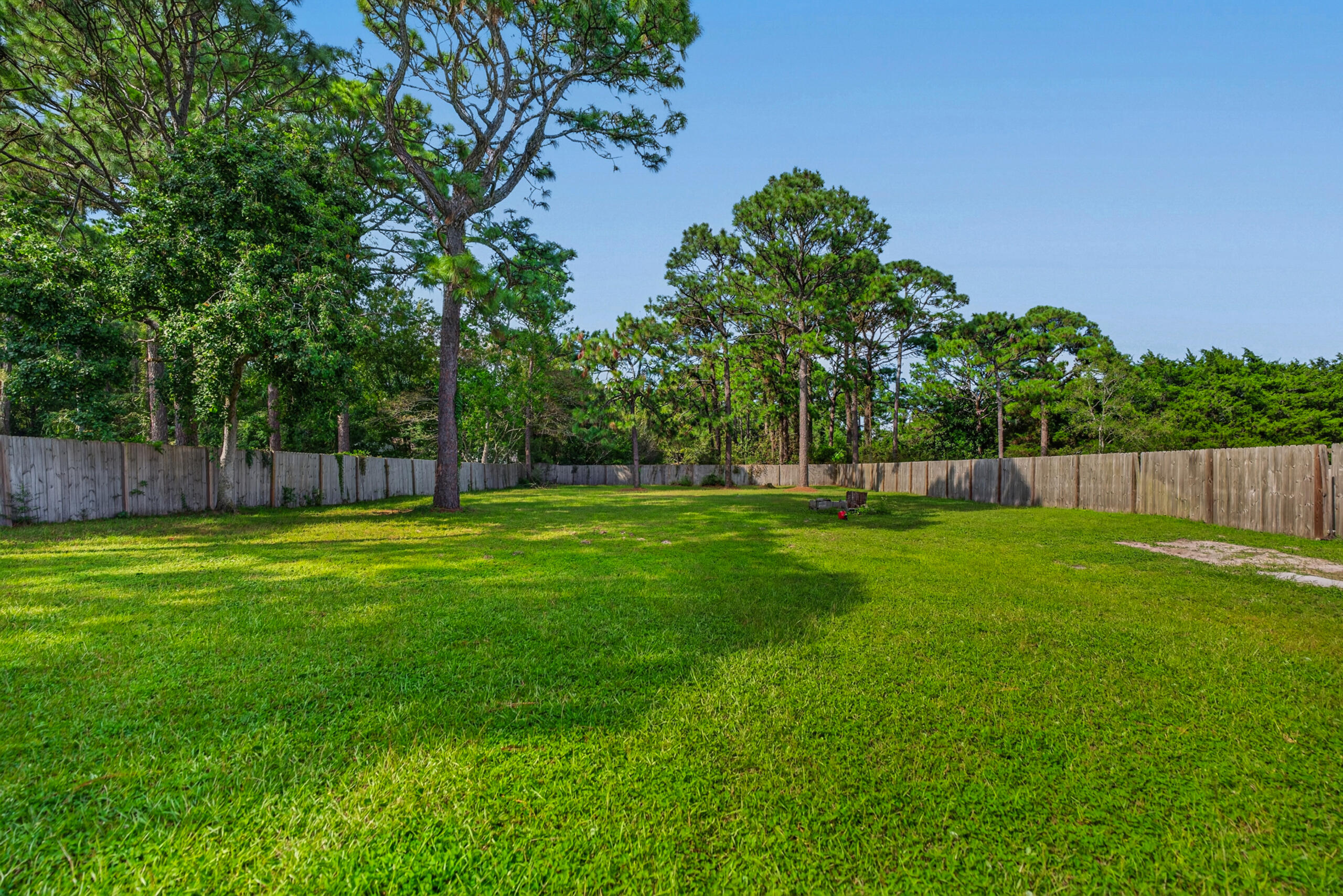 9150 Ridge Drive Navarre FL 32566