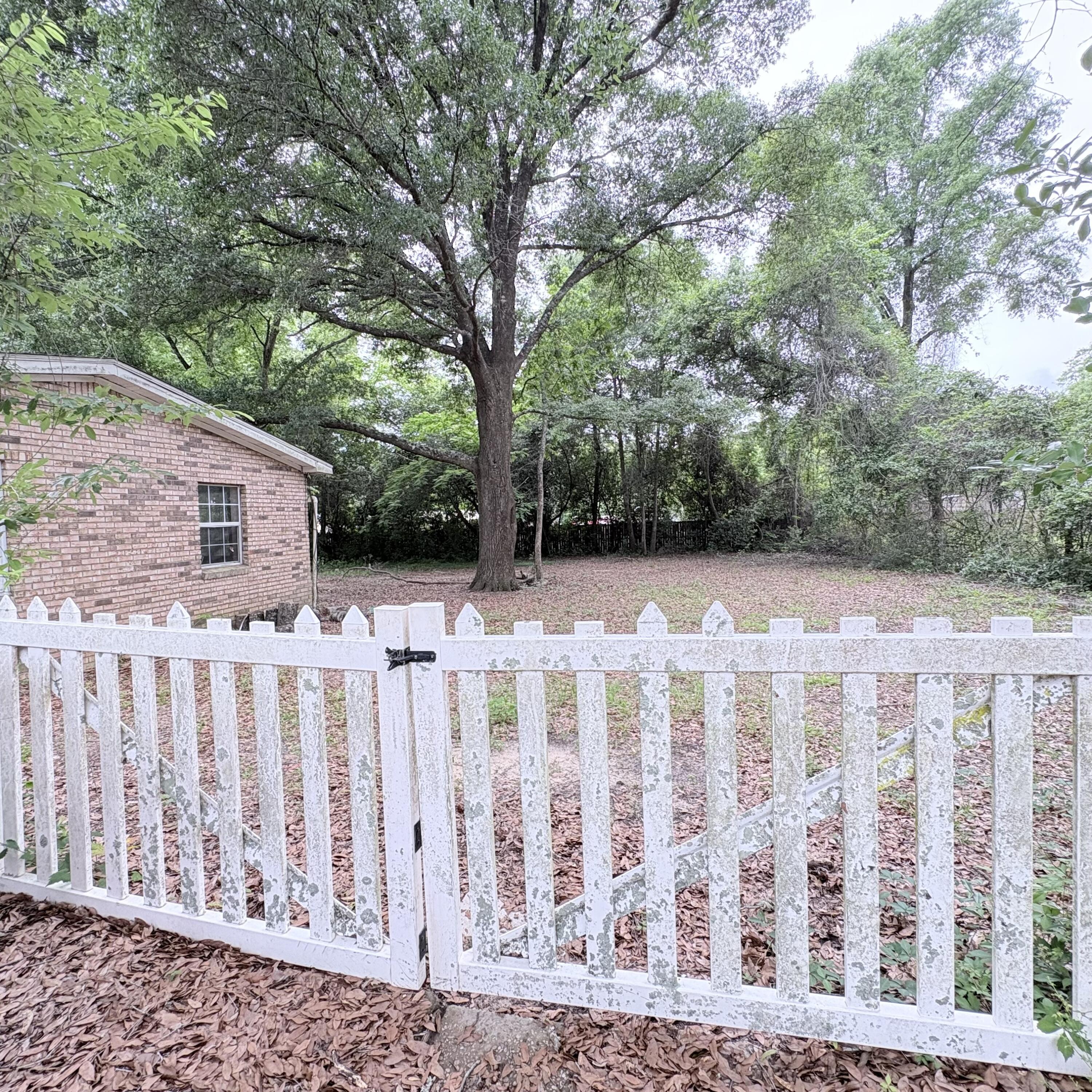 656 Mcclelland Street Crestview FL 32536