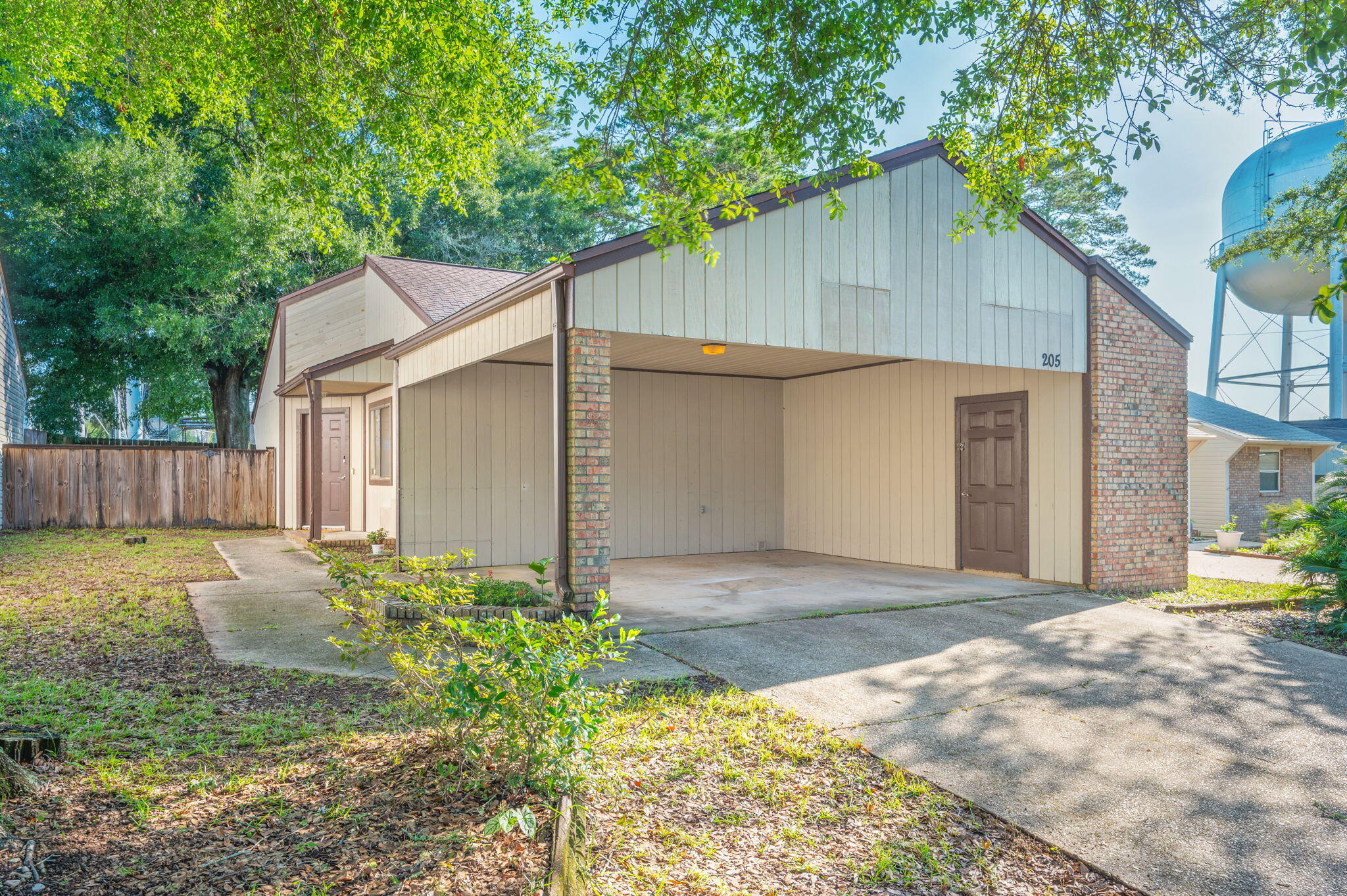 205 Bartonwood Court Niceville FL 32578