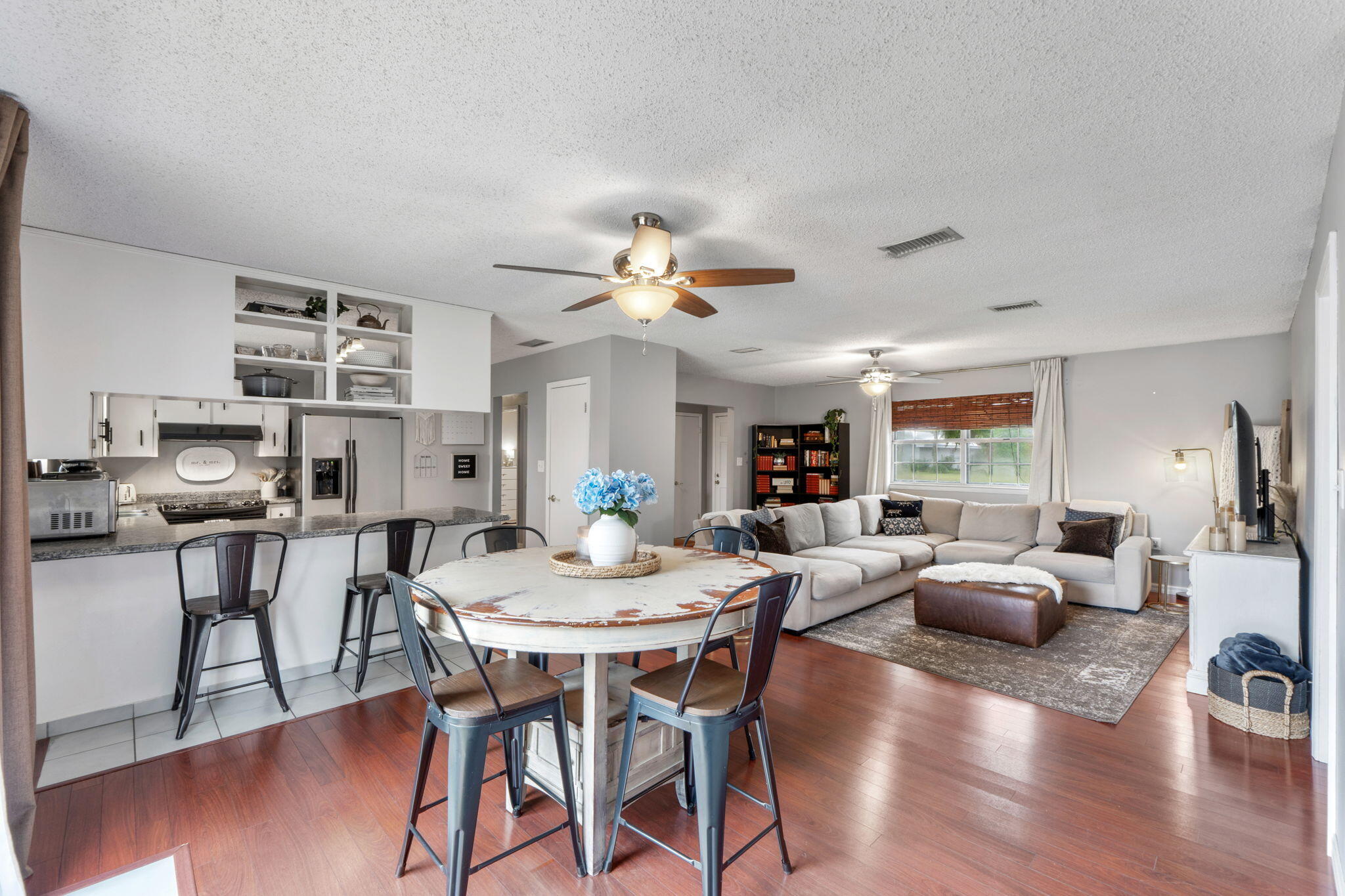 5 Lakeview Drive Mary Esther FL 32569