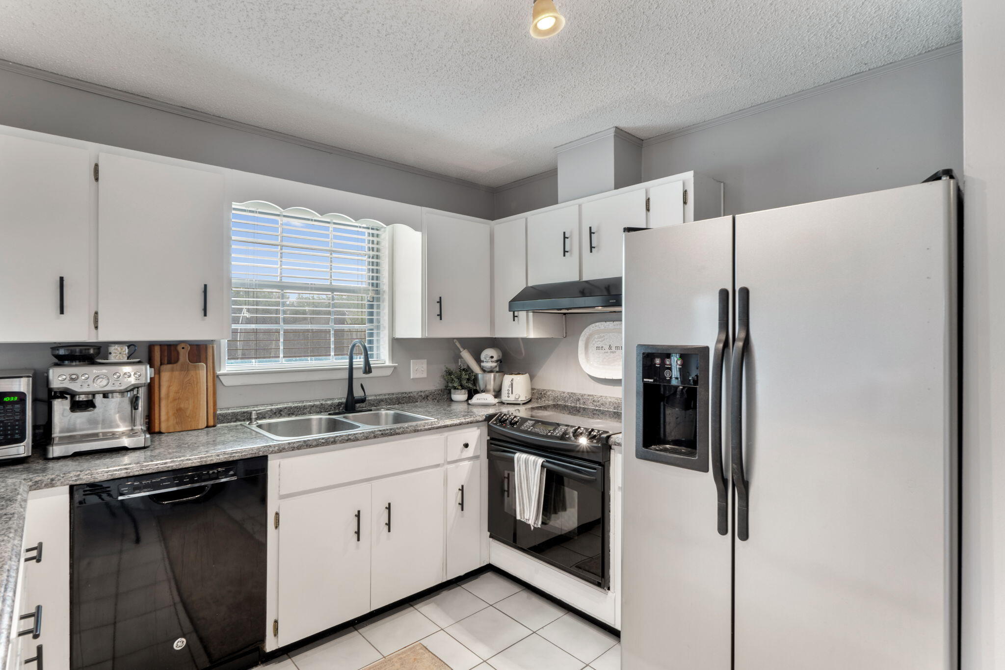 5 Lakeview Drive Mary Esther FL 32569