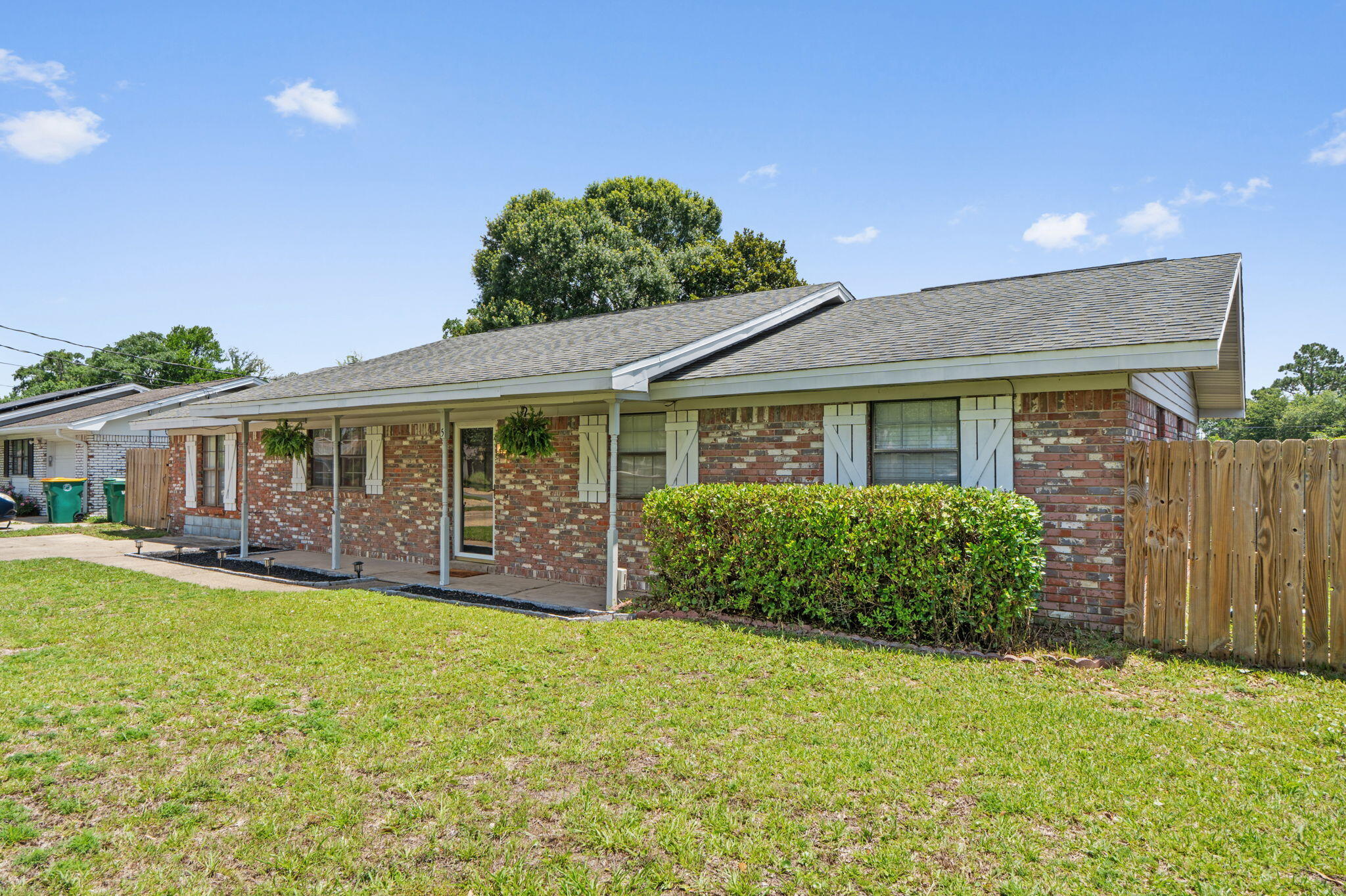 5 Lakeview Drive Mary Esther FL 32569