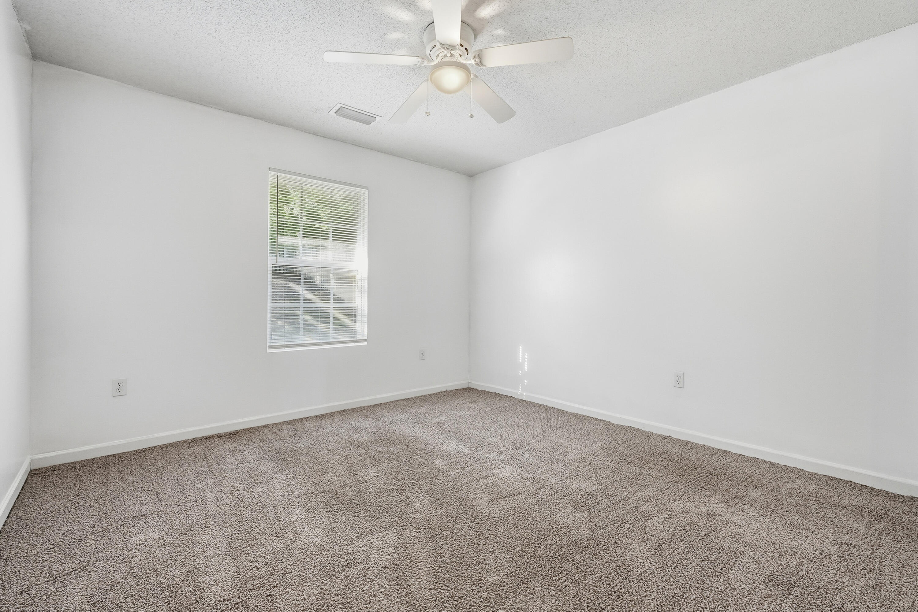 5212 Moore Loop Crestview FL 32536