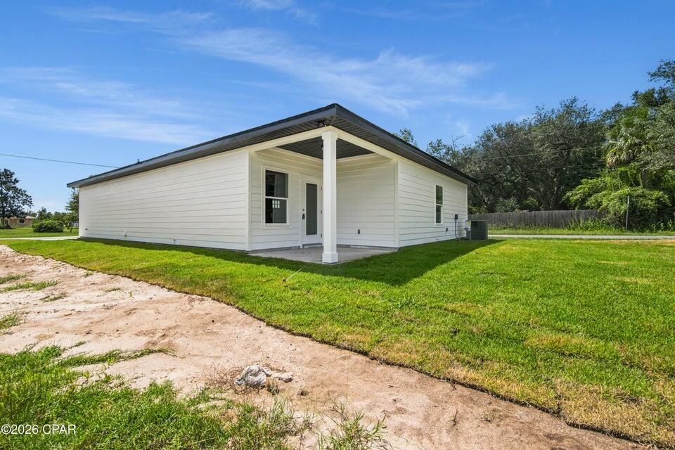 4911 Oak Avenue Youngstown FL 32466