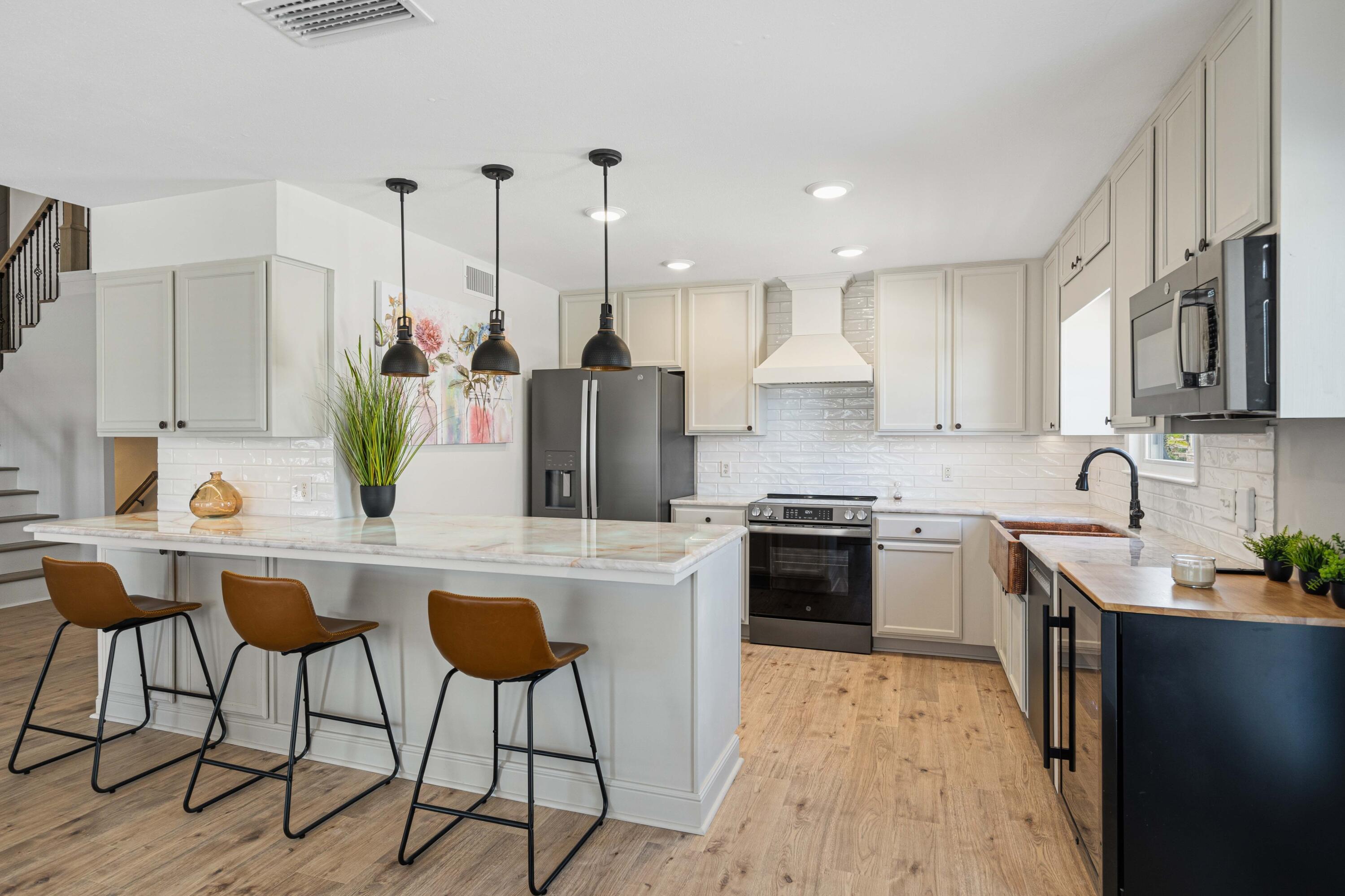8147 White Sands Boulevard Navarre FL 32566