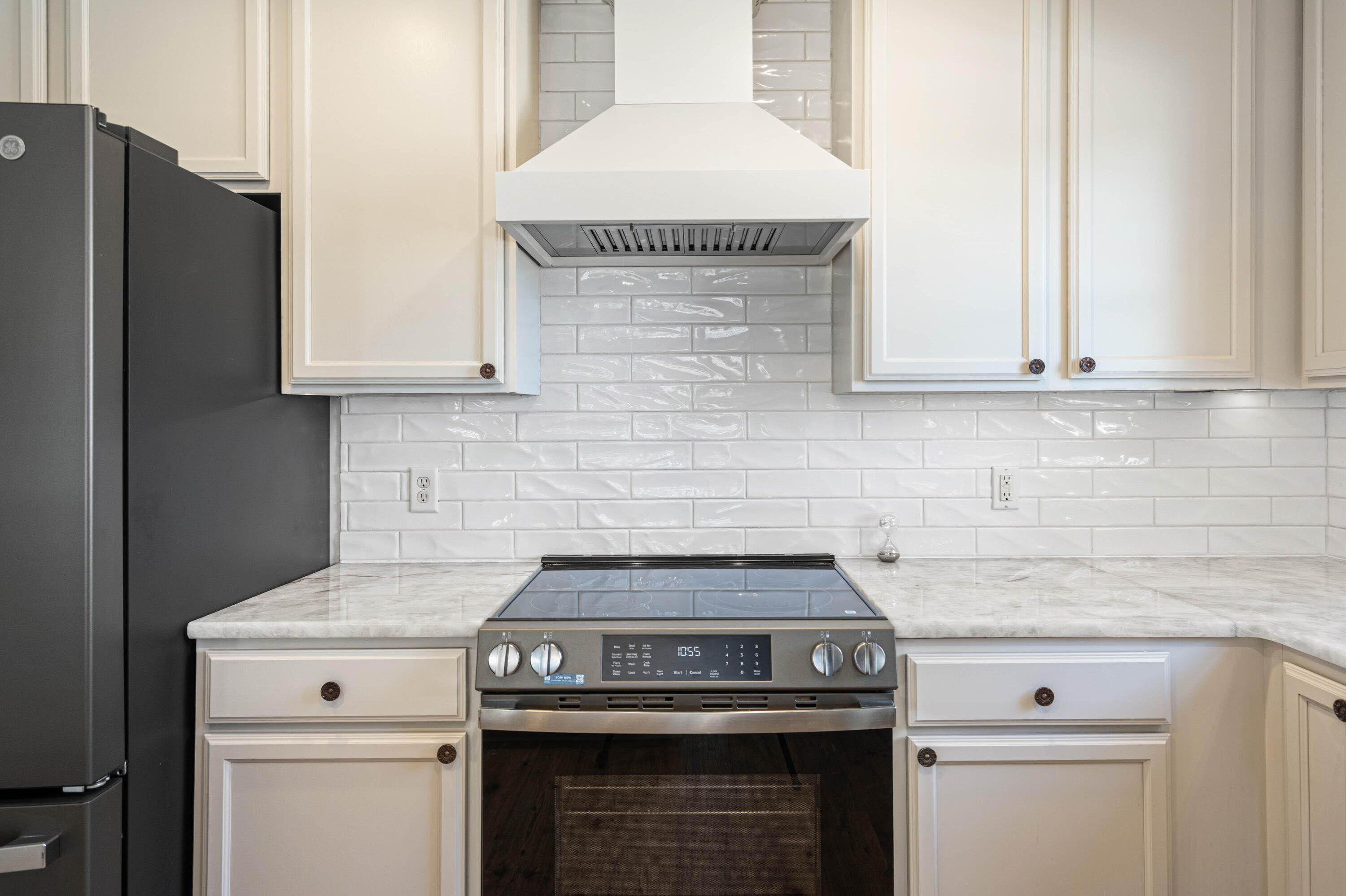 8147 White Sands Boulevard Navarre FL 32566