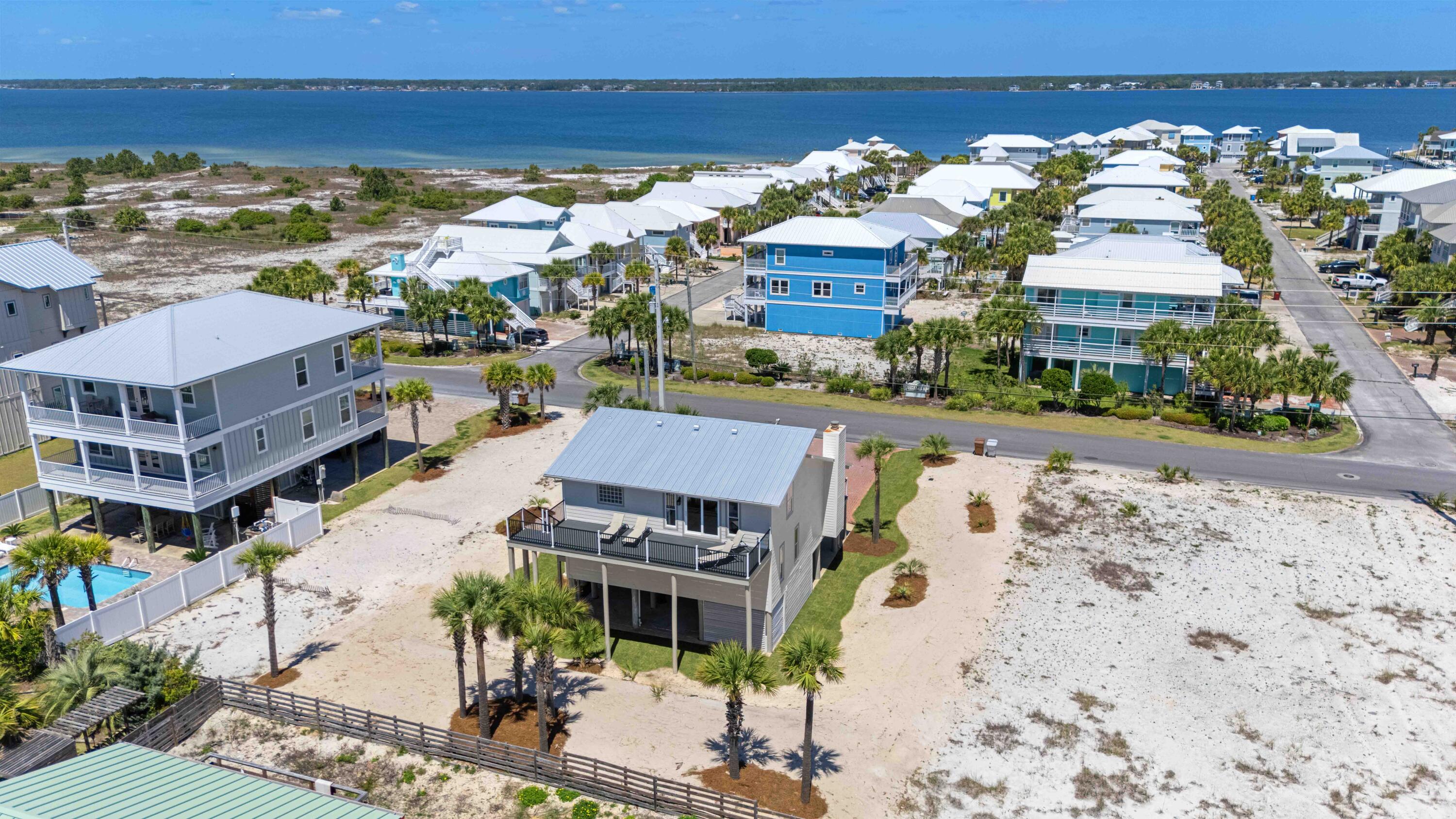 8147 White Sands Boulevard Navarre FL 32566