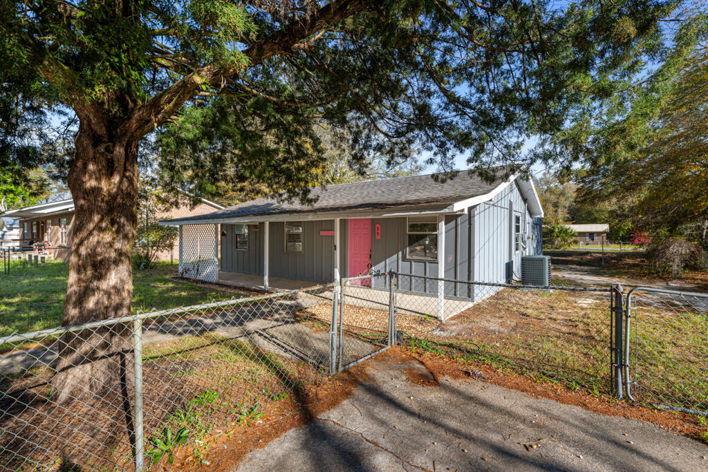 39 Will Kelly Avenue Defuniak Springs FL 32433