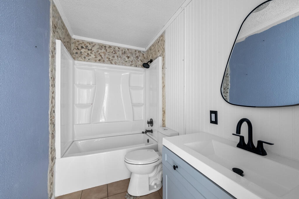 39 Will Kelly Avenue Defuniak Springs FL 32433