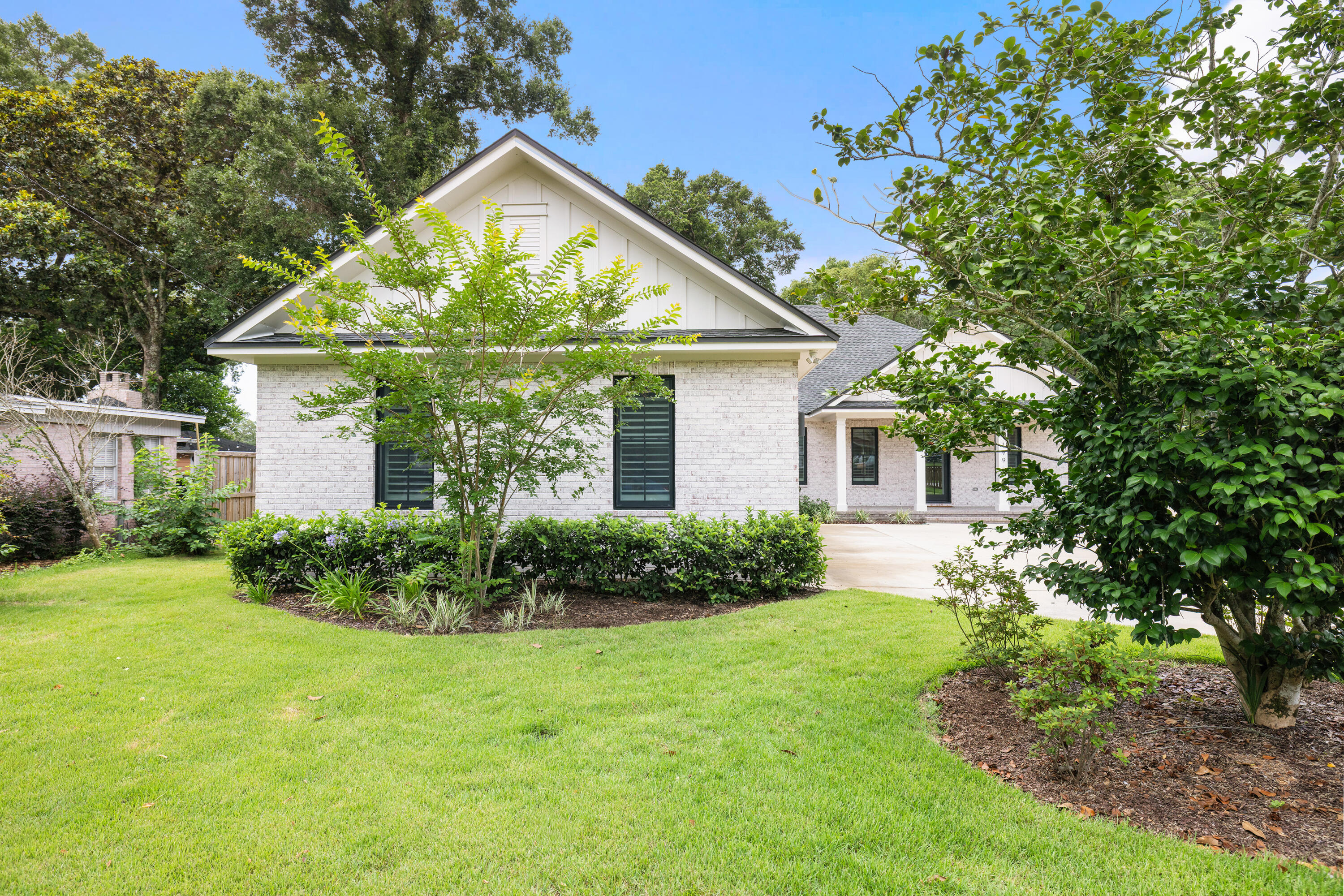 199 Edge Avenue Valparaiso FL 32580
