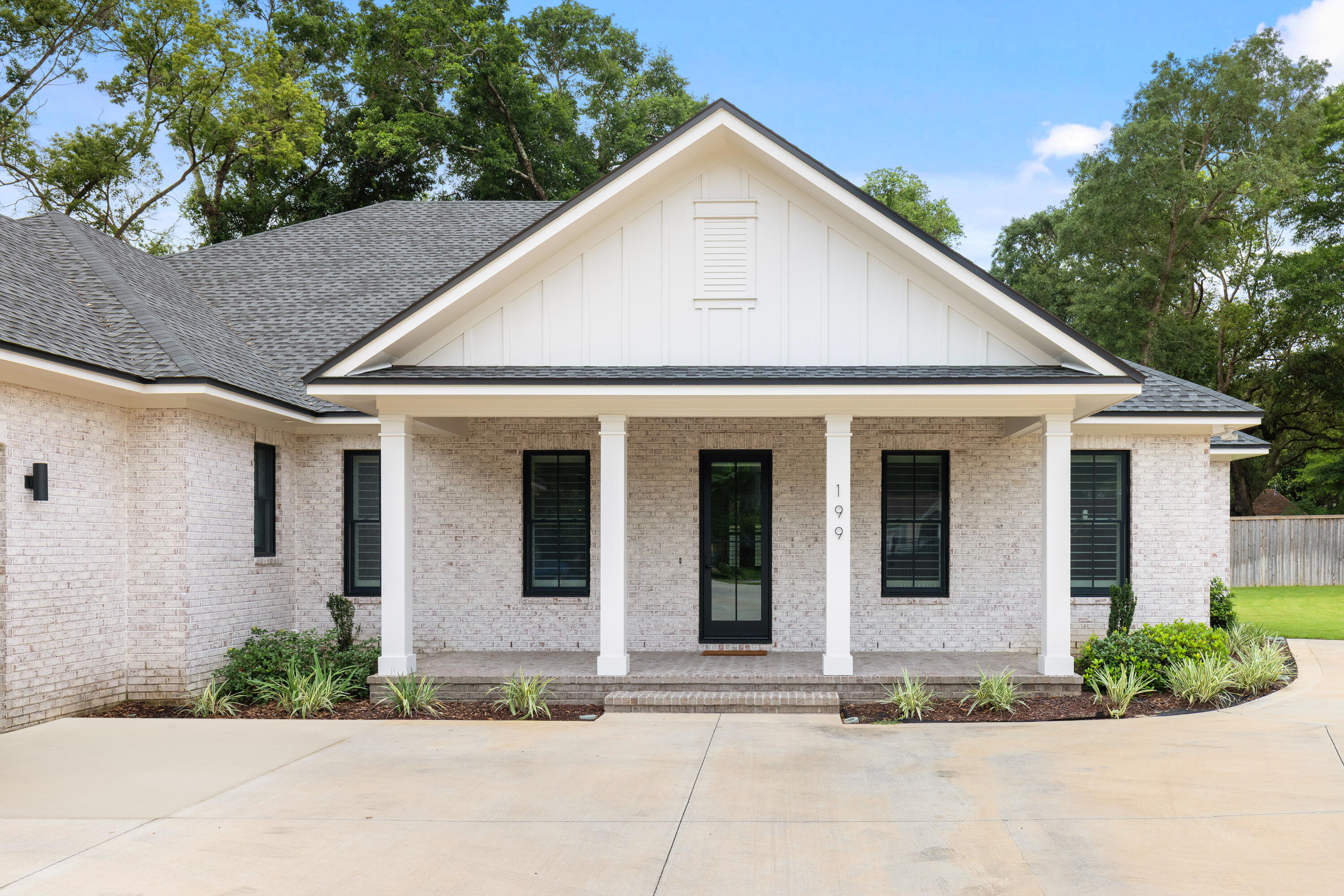 199 Edge Avenue Valparaiso FL 32580