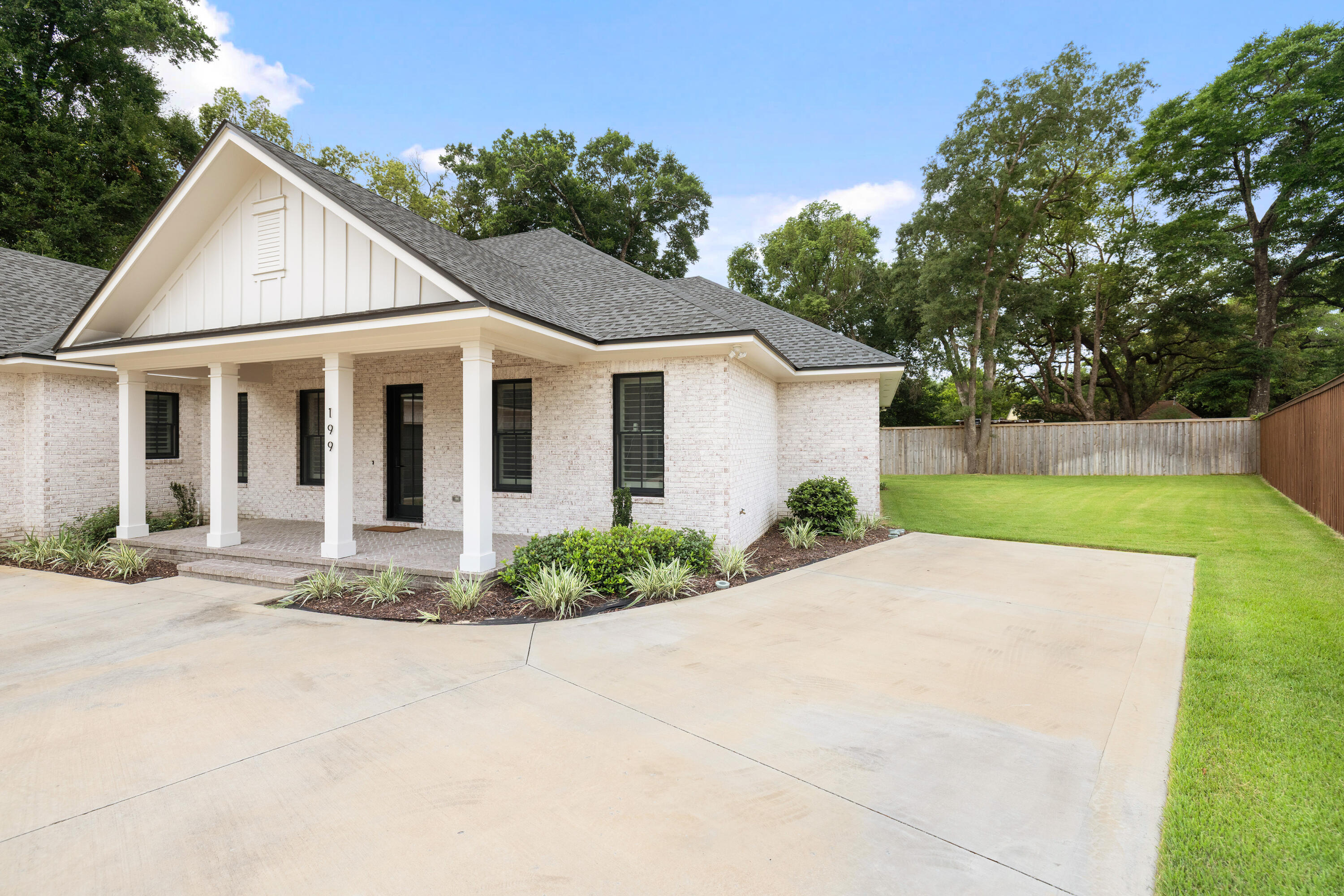 199 Edge Avenue Valparaiso FL 32580