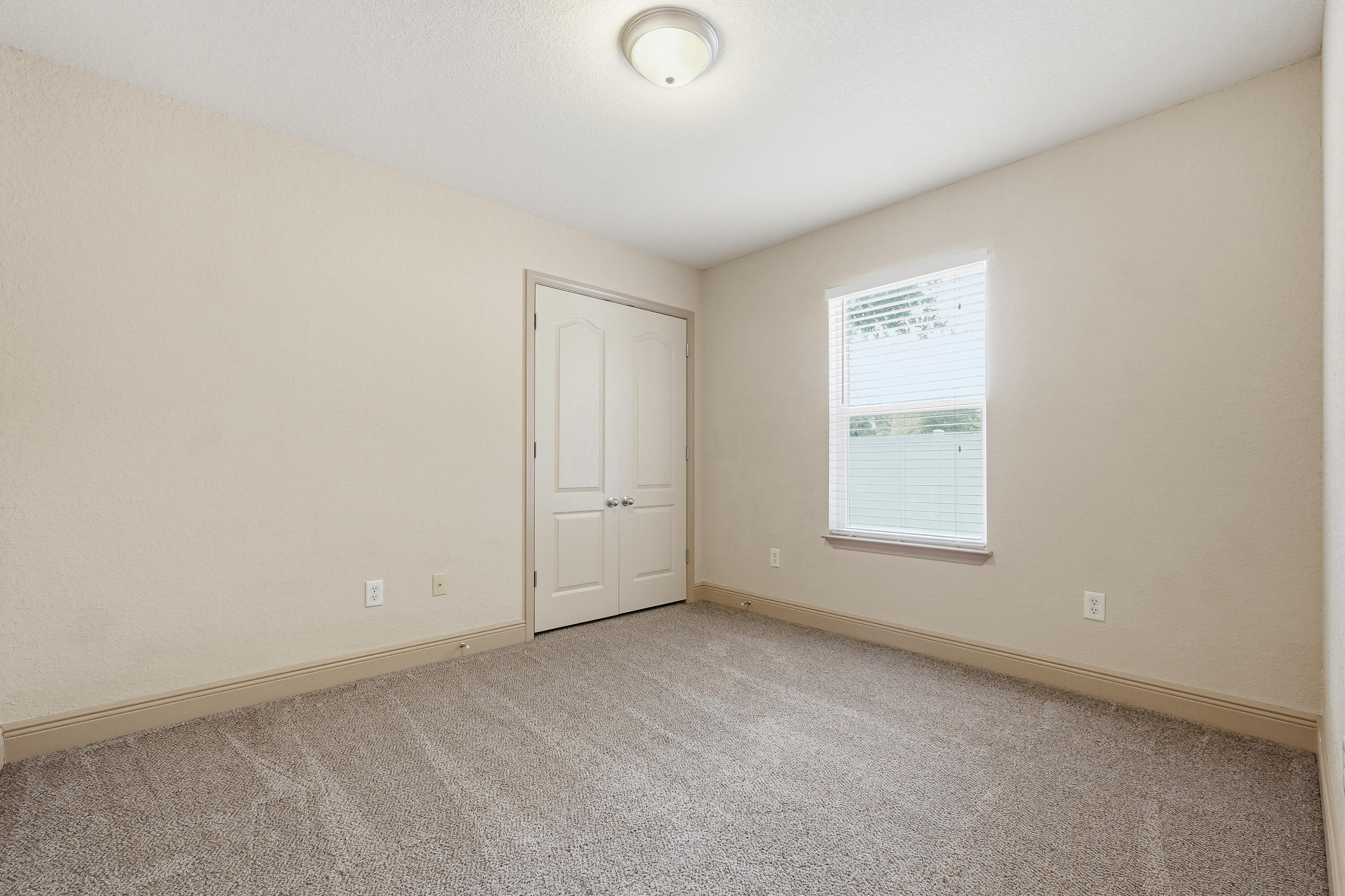 5530 Royal Street Crestview FL 32539